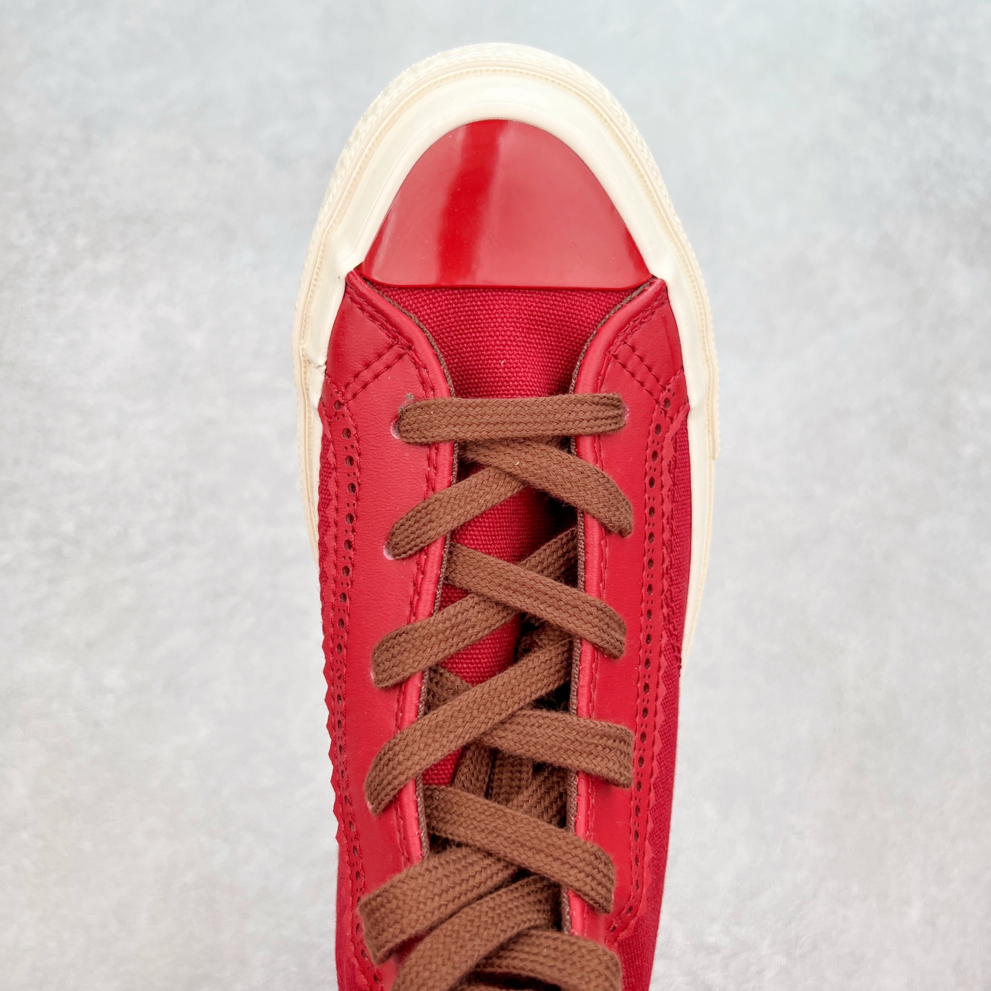 图片[4]-Converse Chuck 1970s 拼接复古红 经典70s鞋型 皮质与帆布拼接 高级感十足 搭配红酒软木塞Logo标设计 设计感拉满 货号：A12460C 尺码：35 36 36.5 37 37.5 38 39 39.5 40 41 41.5 42 42.5 43 44-选品中心