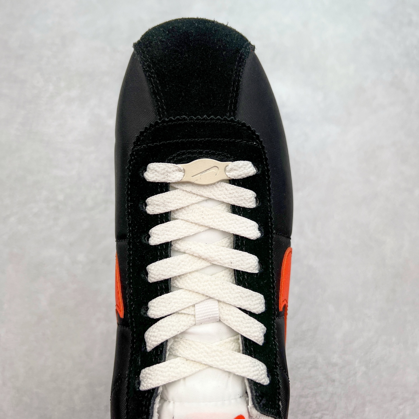 图片[4]-＃JC纯原 NK Classic Cortez Leather 阿甘复古初代皮革慢跑鞋 HF0263-003 实体平台指令订单 全套原纸板楦头开发 原厂数据大底磨具 一比一鞋头弧度高度鞋身弧度 细节品控鞋型随意对比 正确烫金高频细节 公司级标准检验QC 区分市面一切版本 完美复刻阿甘复古鞋型 尺码：35.5 36 36.5 37.5 38 38.5 39 40 40.5 41 42 42.5 43 44 45-选品中心