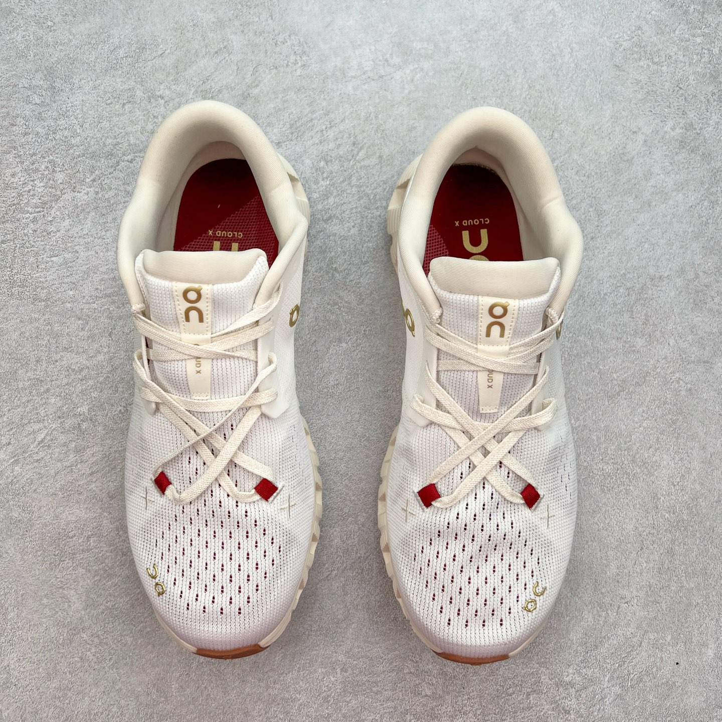 图片[2]-On Cloudsurfer Next 舒适百搭防滑耐磨低帮休闲跑步鞋 昂跑运动品牌 开创于2010年 缓震着陆、强效回弹、轻柔质感的设计构思始终是ON研制关键 与此同时基于“为全球提供革新性的跑步感受”信念 陆续推出了多款跑鞋及其以专业运动人体跑步工程学为设计关键的功能性跑步服饰设备 让跑者不费力气地畅快畅跑 尺码：36 36.5 37.5 38 38.5 39 40 40.5 41 42 42.5 43 44 44.5 45-选品中心