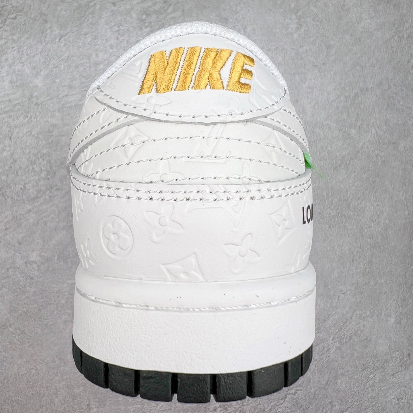 图片[8]-NK Dunk Low 定制配色 XX3168-145 大厂出品 极力推荐 原装头层材料 独家版型蒸餾加工帶來的是更好的视觉和脚感体验大厂纯原品质出货 清洁度 电绣工艺 皮料切割干净无任何毛边 细节完美 实拍调校N版已经零色差零失真 百分百还原实物色彩所见即所得 不存在货不对板色差等低级问题 选购参考实物拍摄 不混卖不参货 只用心做好货严格选品 承诺混一赔十 尺码：36 36.5 37.5 38 38.5 39 40 40.5 41 42 42.5 43 44 44.5 45-选品中心