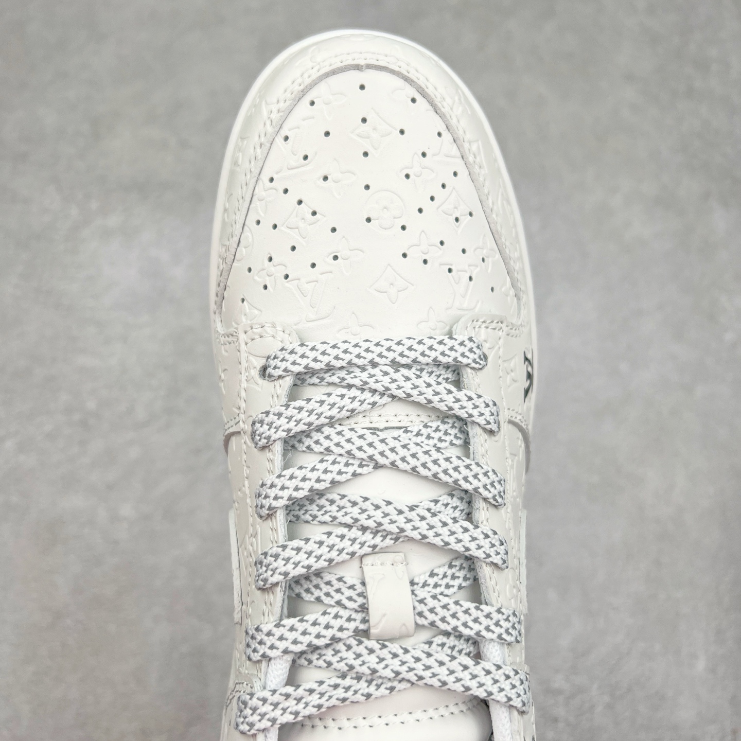 图片[4]-NK Dunk Low 定制配色 XX3168-145 大厂出品 极力推荐 原装头层材料 独家版型蒸餾加工帶來的是更好的视觉和脚感体验大厂纯原品质出货 清洁度 电绣工艺 皮料切割干净无任何毛边 细节完美 实拍调校N版已经零色差零失真 百分百还原实物色彩所见即所得 不存在货不对板色差等低级问题 选购参考实物拍摄 不混卖不参货 只用心做好货严格选品 承诺混一赔十 尺码：36 36.5 37.5 38 38.5 39 40 40.5 41 42 42.5 43 44 44.5 45-选品中心