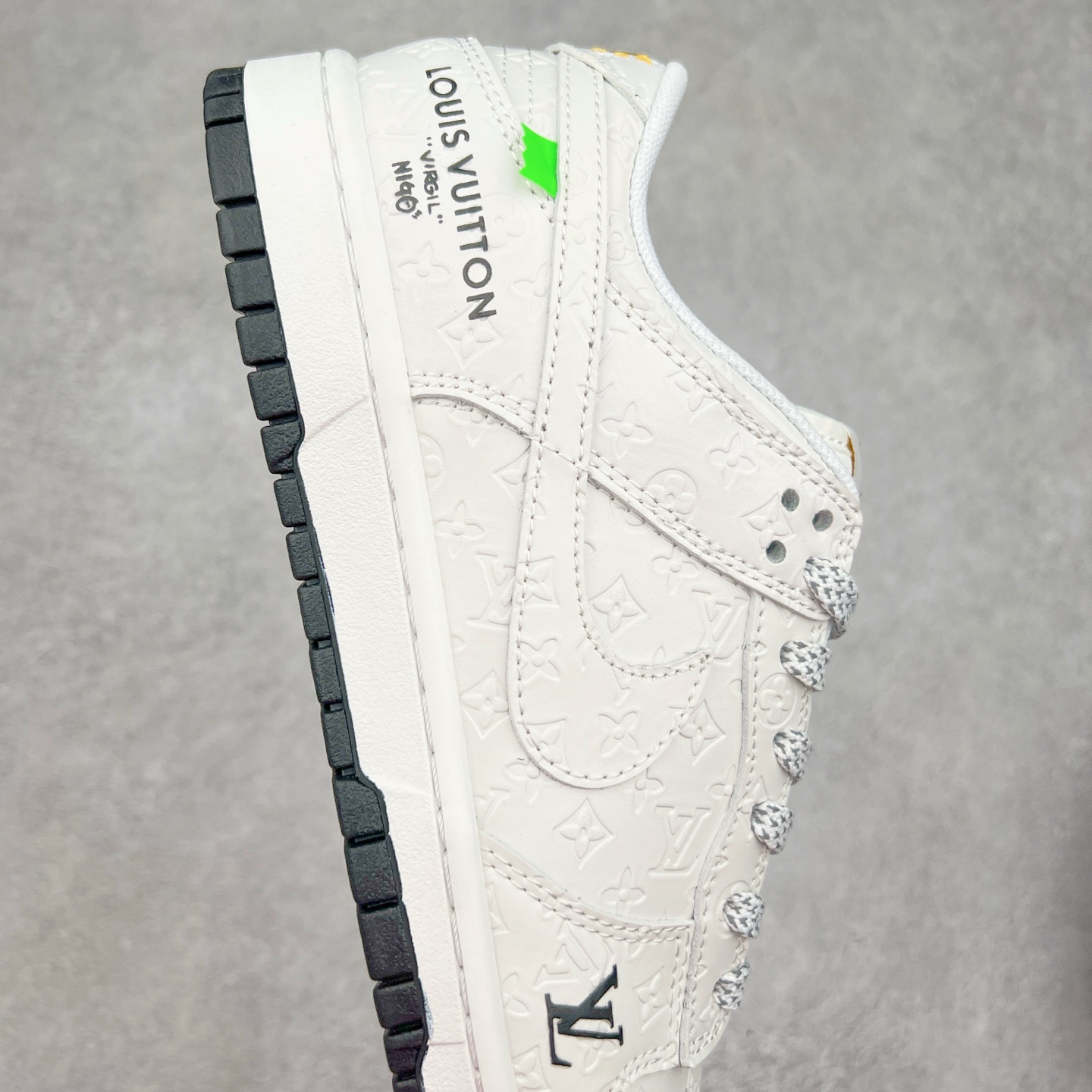 图片[6]-NK Dunk Low 定制配色 XX3168-145 大厂出品 极力推荐 原装头层材料 独家版型蒸餾加工帶來的是更好的视觉和脚感体验大厂纯原品质出货 清洁度 电绣工艺 皮料切割干净无任何毛边 细节完美 实拍调校N版已经零色差零失真 百分百还原实物色彩所见即所得 不存在货不对板色差等低级问题 选购参考实物拍摄 不混卖不参货 只用心做好货严格选品 承诺混一赔十 尺码：36 36.5 37.5 38 38.5 39 40 40.5 41 42 42.5 43 44 44.5 45-选品中心