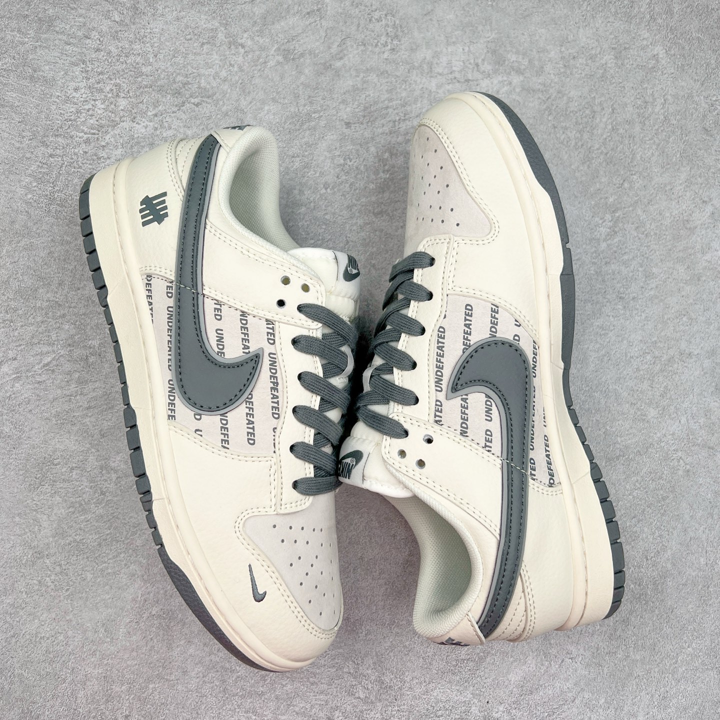 图片[3]-NK Dunk Low 定制配色 XX2026-679 大厂出品 极力推荐 原装头层材料 独家版型蒸餾加工帶來的是更好的视觉和脚感体验大厂纯原品质出货 清洁度 电绣工艺 皮料切割干净无任何毛边 细节完美 实拍调校N版已经零色差零失真 百分百还原实物色彩所见即所得 不存在货不对板色差等低级问题 选购参考实物拍摄 不混卖不参货 只用心做好货严格选品 承诺混一赔十 尺码：36 36.5 37.5 38 38.5 39 40 40.5 41 42 42.5 43 44 44.5 45-选品中心