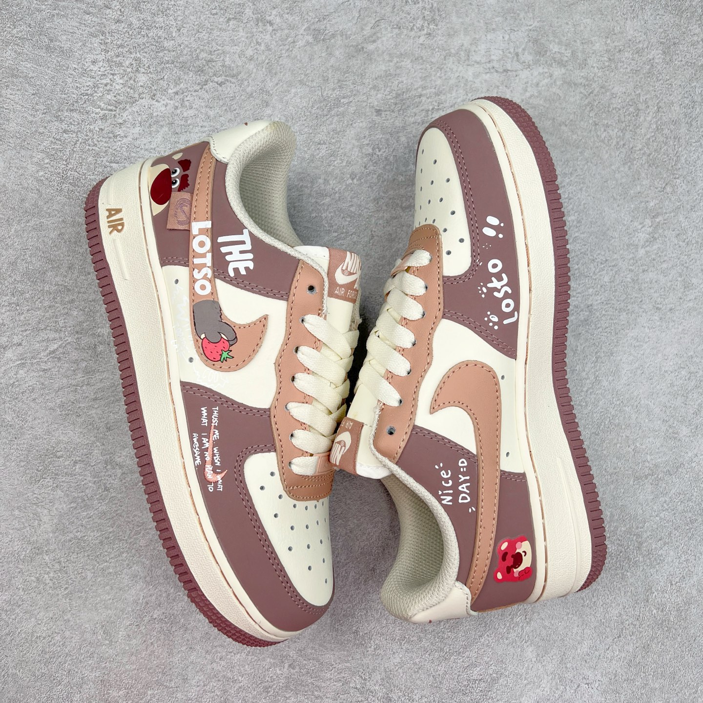 图片[3]-NK Air Force 1´07 Low 空军一号低帮百搭休闲运动板鞋 DB3301-551 柔软、弹性十足的缓震性能和出色的中底设计 横跨复古与现代的外型结合 造就出风靡全球 三十多年的Force 1 直到今天还深受青睐 实拍调校N版已经零色差零失真 百分百还原实物色彩所见即所得 不存在货不对板色差等低级问题 选购参考实物拍摄 不混卖不参货 只用心做好货严格选品 承诺混一赔十 尺码：36 36.5 37.5 38 38.5 39 40 40.5 41 42 42.5 43 44 44.5 45-选品中心