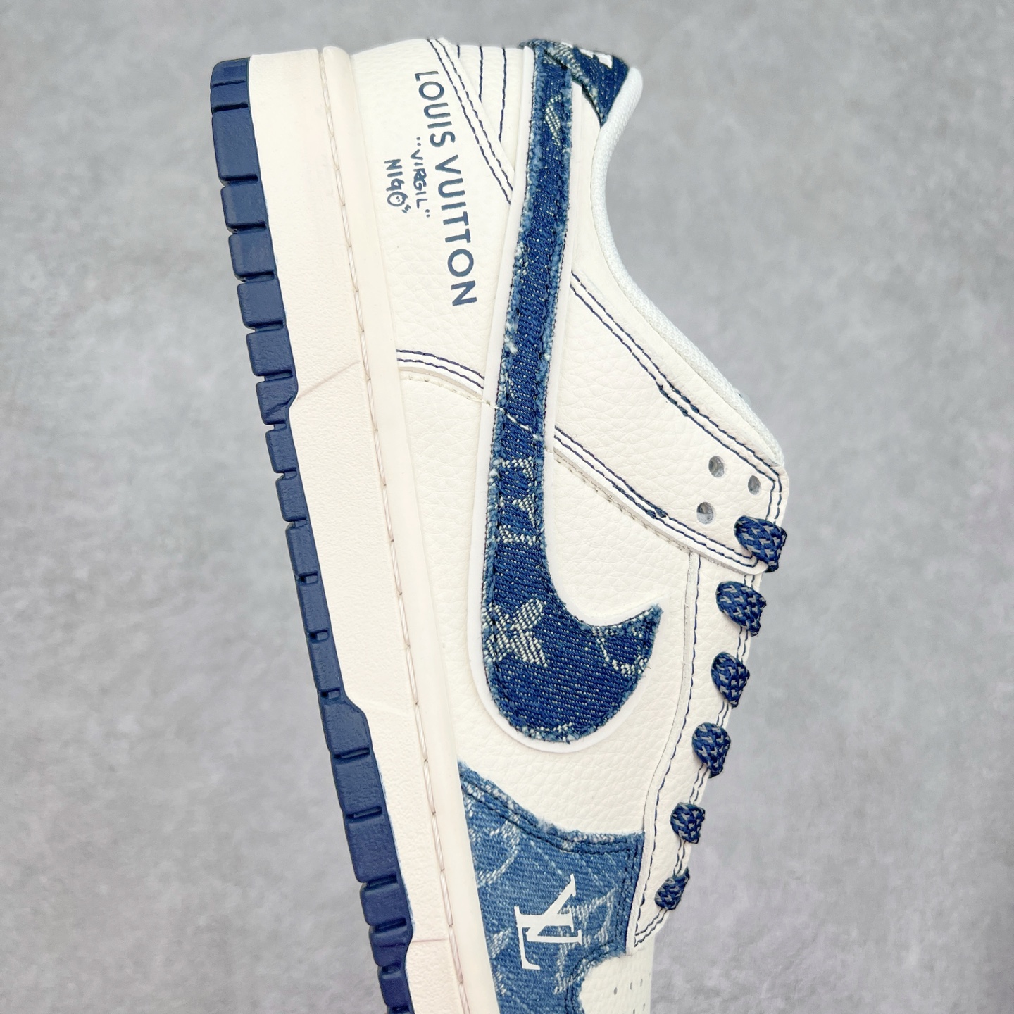 图片[6]-NK Dunk Low 定制配色 XX3168-142 大厂出品 极力推荐 原装头层材料 独家版型蒸餾加工帶來的是更好的视觉和脚感体验大厂纯原品质出货 清洁度 电绣工艺 皮料切割干净无任何毛边 细节完美 实拍调校N版已经零色差零失真 百分百还原实物色彩所见即所得 不存在货不对板色差等低级问题 选购参考实物拍摄 不混卖不参货 只用心做好货严格选品 承诺混一赔十 尺码：36 36.5 37.5 38 38.5 39 40 40.5 41 42 42.5 43 44 44.5 45-选品中心