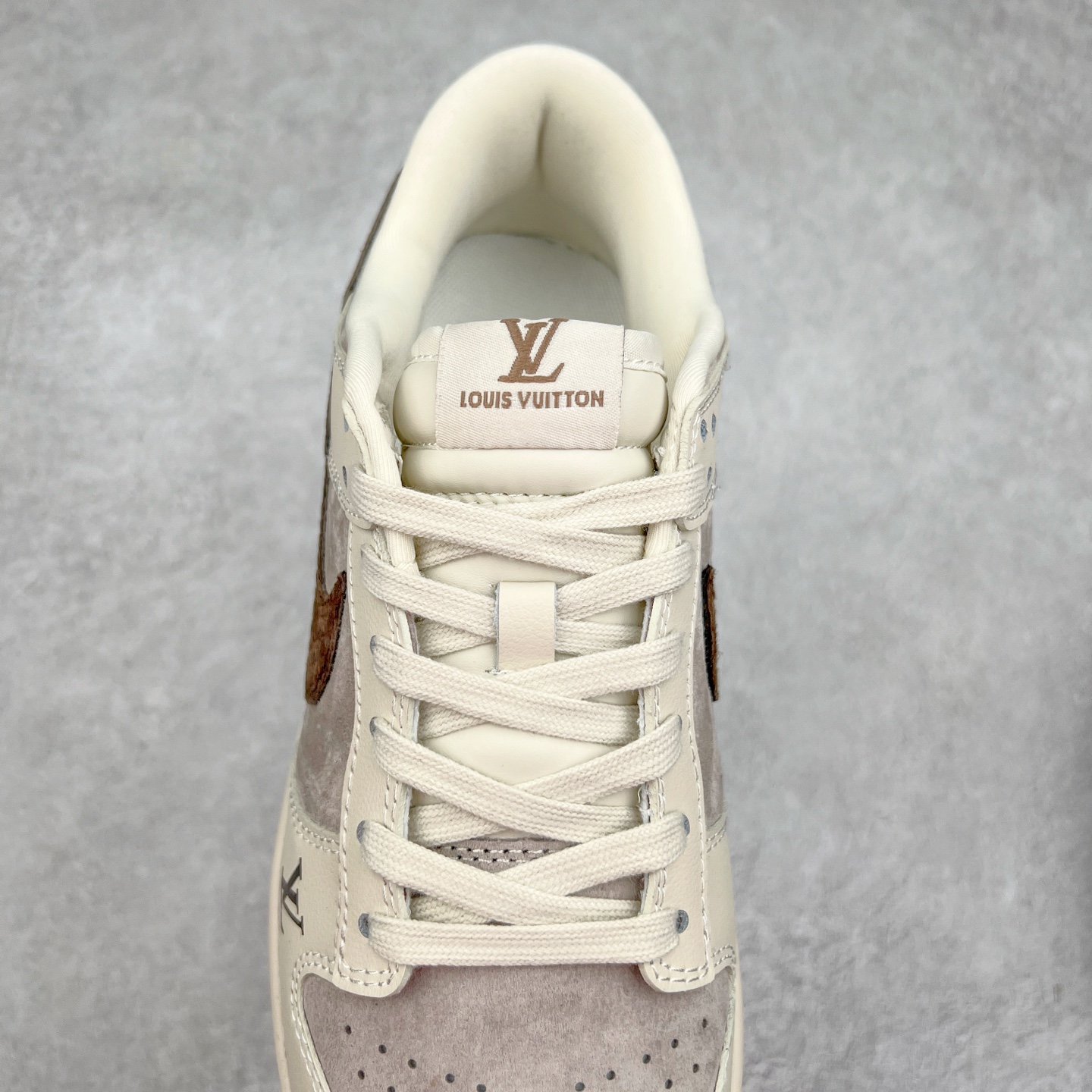 图片[5]-NK Dunk Low 定制配色 YX5066-295 大厂出品 极力推荐 原装头层材料 独家版型蒸餾加工帶來的是更好的视觉和脚感体验大厂纯原品质出货 清洁度 电绣工艺 皮料切割干净无任何毛边 细节完美 实拍调校N版已经零色差零失真 百分百还原实物色彩所见即所得 不存在货不对板色差等低级问题 选购参考实物拍摄 不混卖不参货 只用心做好货严格选品 承诺混一赔十 尺码：36 36.5 37.5 38 38.5 39 40 40.5 41 42 42.5 43 44 44.5 45-选品中心