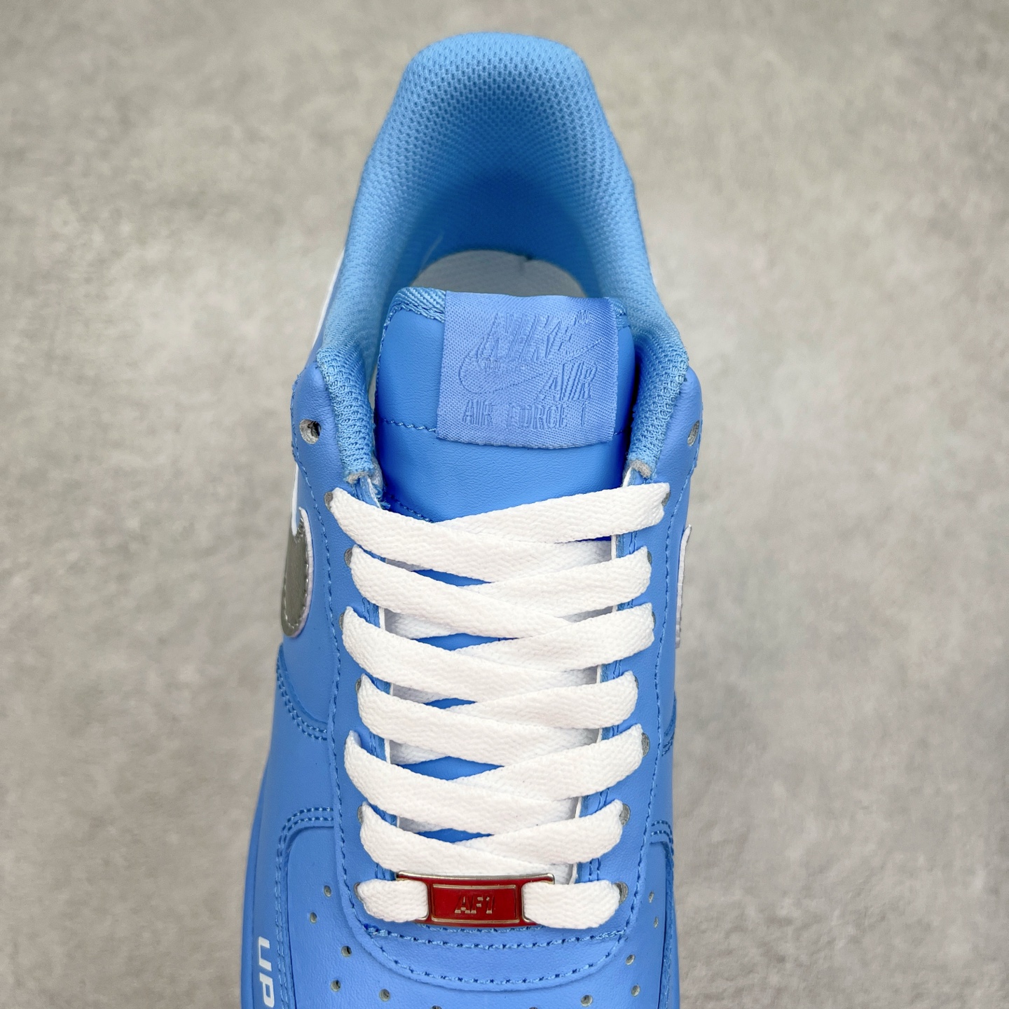 图片[5]-NK Air Force 1´07 Low 空军一号低帮百搭休闲运动板鞋 ZH0316-070 柔软、弹性十足的缓震性能和出色的中底设计 横跨复古与现代的外型结合 造就出风靡全球 三十多年的Force 1 直到今天还深受青睐 实拍调校N版已经零色差零失真 百分百还原实物色彩所见即所得 不存在货不对板色差等低级问题 选购参考实物拍摄 不混卖不参货 只用心做好货严格选品 承诺混一赔十 尺码：36 36.5 37.5 38 38.5 39 40 40.5 41 42 42.5 43 44 44.5 45-选品中心