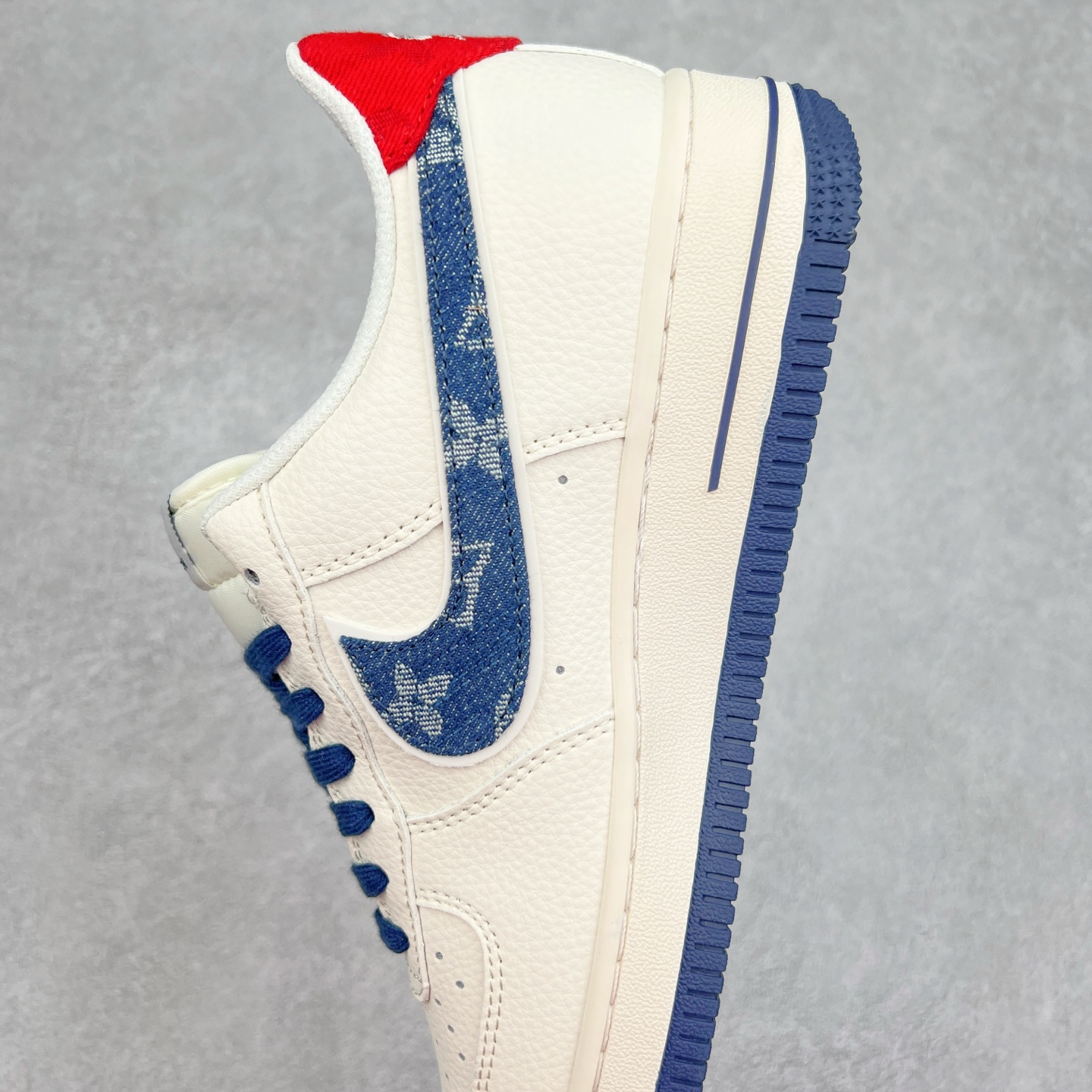 图片[7]-NK Air Force 1´07 Low 空军一号低帮百搭休闲运动板鞋 XX3168-128 柔软、弹性十足的缓震性能和出色的中底设计 横跨复古与现代的外型结合 造就出风靡全球 三十多年的Force 1 直到今天还深受青睐 实拍调校N版已经零色差零失真 百分百还原实物色彩所见即所得 不存在货不对板色差等低级问题 选购参考实物拍摄 不混卖不参货 只用心做好货严格选品 承诺混一赔十 尺码：36 36.5 37.5 38 38.5 39 40 40.5 41 42 42.5 43 44 44.5 45-选品中心