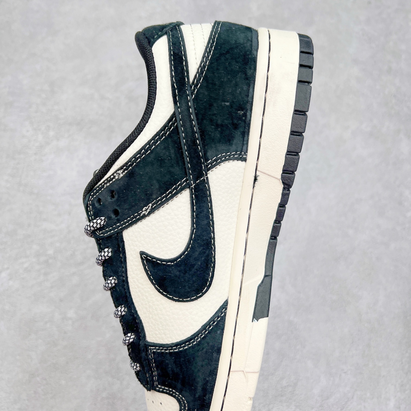 图片[7]-NK Dunk Low 定制配色 YX5066-295 大厂出品 极力推荐 原装头层材料 独家版型蒸餾加工帶來的是更好的视觉和脚感体验大厂纯原品质出货 清洁度 电绣工艺 皮料切割干净无任何毛边 细节完美 实拍调校N版已经零色差零失真 百分百还原实物色彩所见即所得 不存在货不对板色差等低级问题 选购参考实物拍摄 不混卖不参货 只用心做好货严格选品 承诺混一赔十 尺码：36 36.5 37.5 38 38.5 39 40 40.5 41 42 42.5 43 44 44.5 45-选品中心