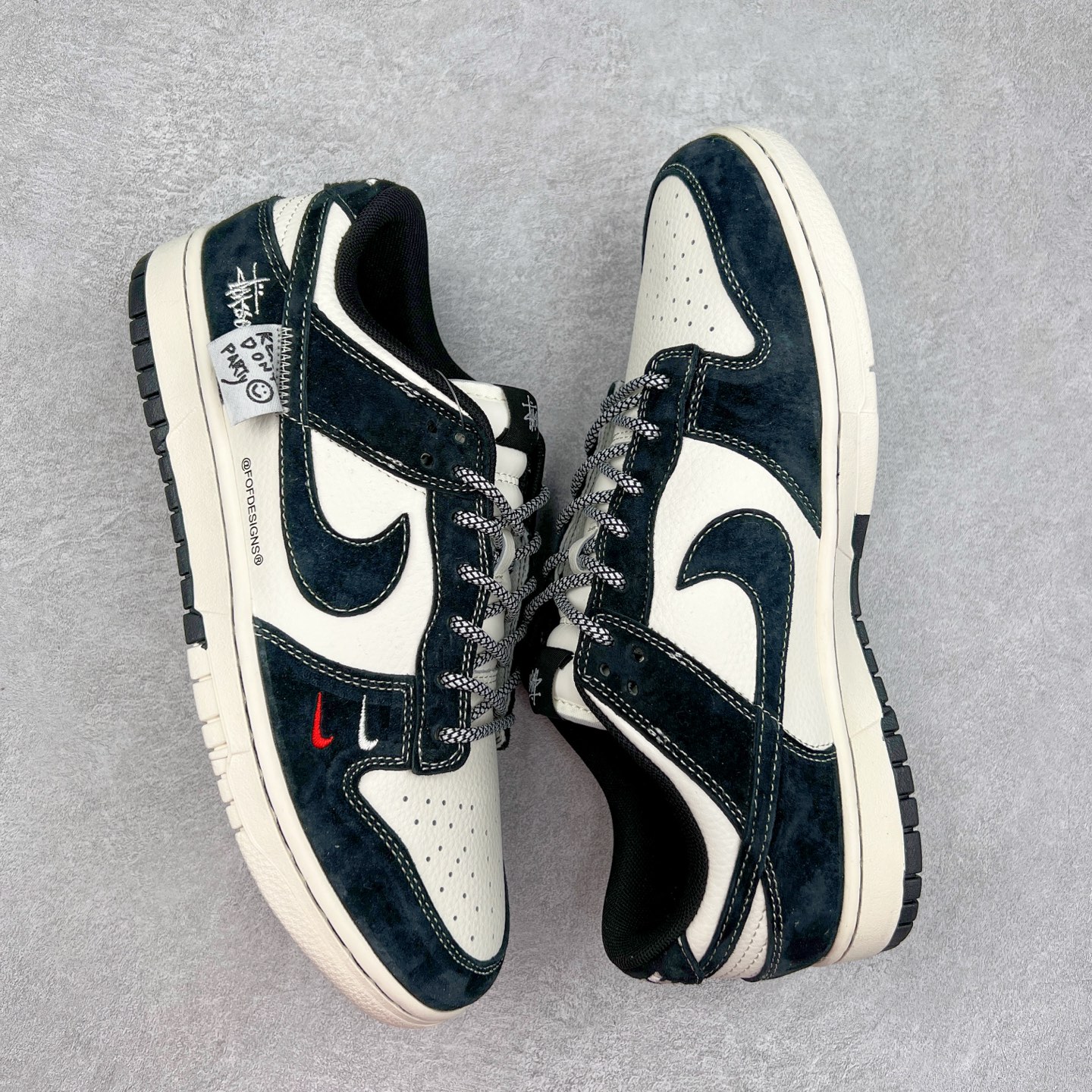 图片[3]-NK Dunk Low 定制配色 YX5066-295 大厂出品 极力推荐 原装头层材料 独家版型蒸餾加工帶來的是更好的视觉和脚感体验大厂纯原品质出货 清洁度 电绣工艺 皮料切割干净无任何毛边 细节完美 实拍调校N版已经零色差零失真 百分百还原实物色彩所见即所得 不存在货不对板色差等低级问题 选购参考实物拍摄 不混卖不参货 只用心做好货严格选品 承诺混一赔十 尺码：36 36.5 37.5 38 38.5 39 40 40.5 41 42 42.5 43 44 44.5 45-选品中心