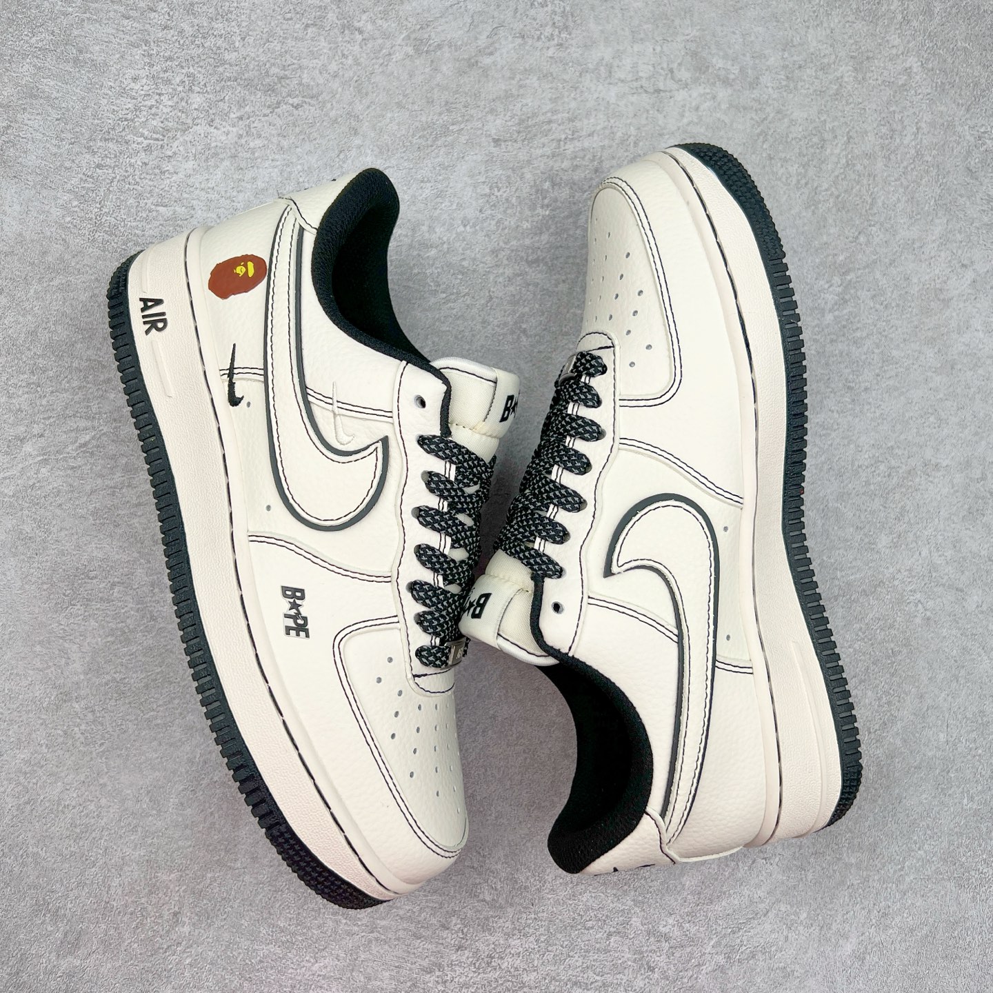 图片[3]-NK Air Force 1´07 Low 空军一号低帮百搭休闲运动板鞋 HH7518-067 柔软、弹性十足的缓震性能和出色的中底设计 横跨复古与现代的外型结合 造就出风靡全球 三十多年的Force 1 直到今天还深受青睐 实拍调校N版已经零色差零失真 百分百还原实物色彩所见即所得 不存在货不对板色差等低级问题 选购参考实物拍摄 不混卖不参货 只用心做好货严格选品 承诺混一赔十 尺码：36 36.5 37.5 38 38.5 39 40 40.5 41 42 42.5 43 44 44.5 45-选品中心