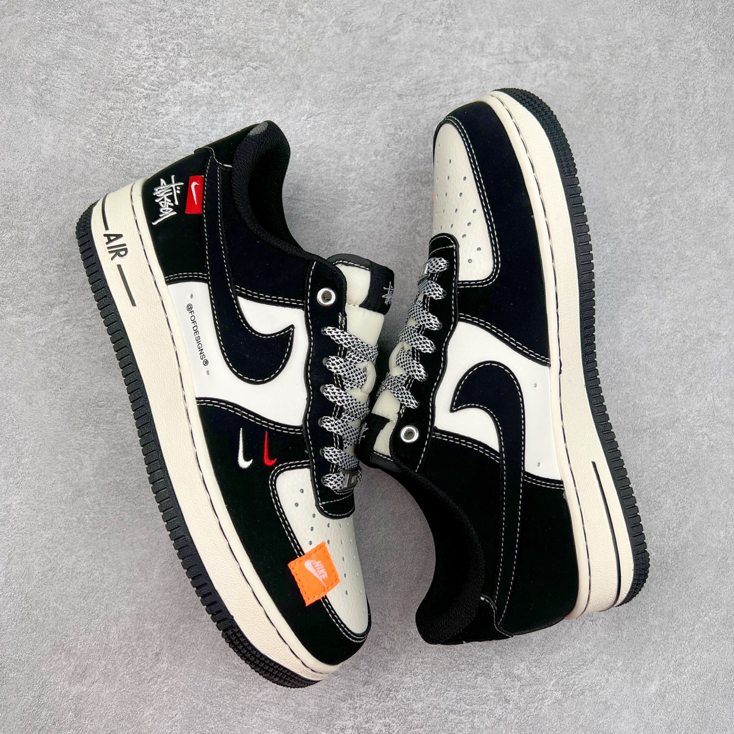 图片[3]-NK Air Force 1´07 Low 空军一号低帮百搭休闲运动板鞋 SJ6698-012 柔软、弹性十足的缓震性能和出色的中底设计 横跨复古与现代的外型结合 造就出风靡全球 三十多年的Force 1 直到今天还深受青睐 实拍调校N版已经零色差零失真 百分百还原实物色彩所见即所得 不存在货不对板色差等低级问题 选购参考实物拍摄 不混卖不参货 只用心做好货严格选品 承诺混一赔十 尺码：36 36.5 37.5 38 38.5 39 40 40.5 41 42 42.5 43 44 44.5 45-选品中心