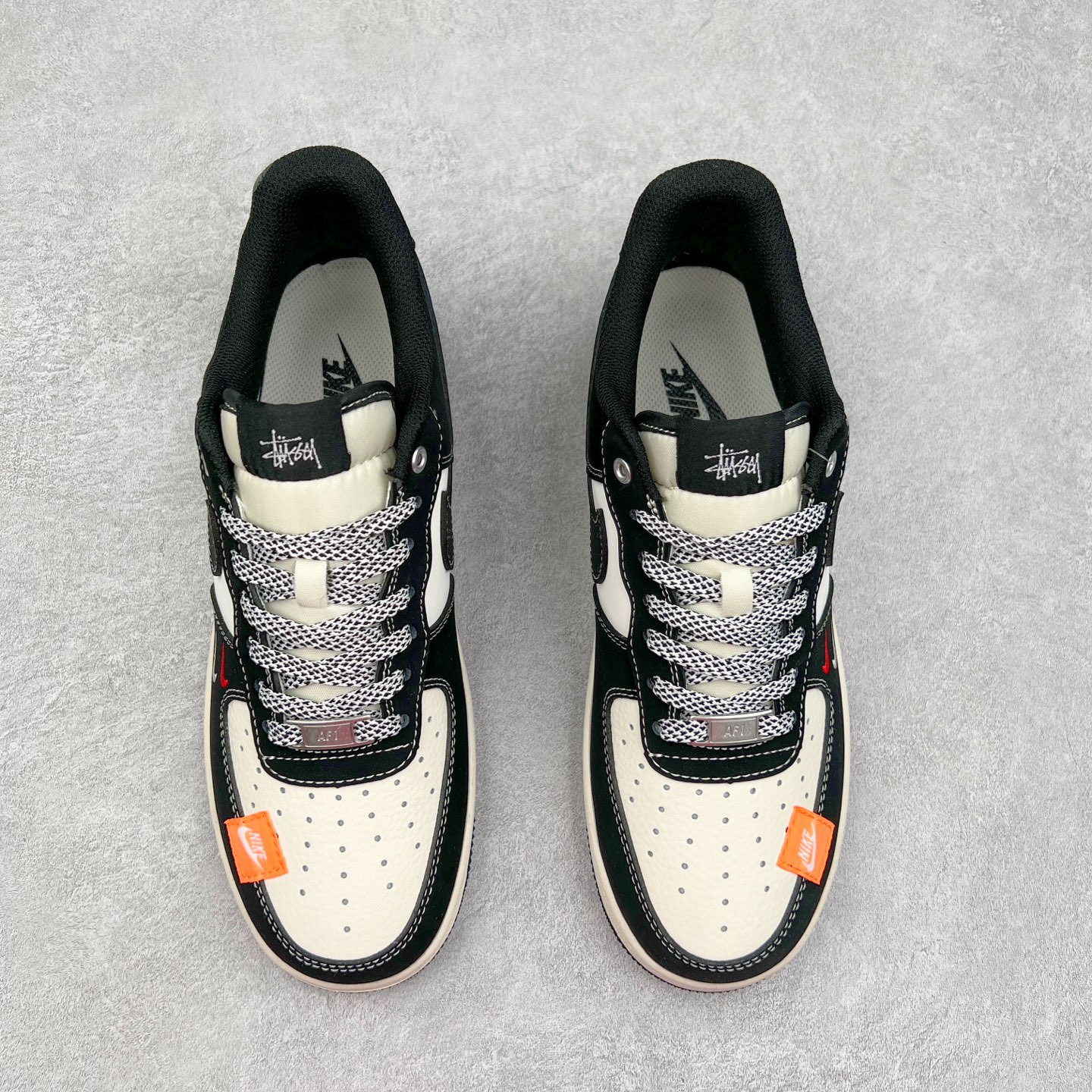 图片[2]-NK Air Force 1´07 Low 空军一号低帮百搭休闲运动板鞋 SJ6698-012 柔软、弹性十足的缓震性能和出色的中底设计 横跨复古与现代的外型结合 造就出风靡全球 三十多年的Force 1 直到今天还深受青睐 实拍调校N版已经零色差零失真 百分百还原实物色彩所见即所得 不存在货不对板色差等低级问题 选购参考实物拍摄 不混卖不参货 只用心做好货严格选品 承诺混一赔十 尺码：36 36.5 37.5 38 38.5 39 40 40.5 41 42 42.5 43 44 44.5 45-选品中心