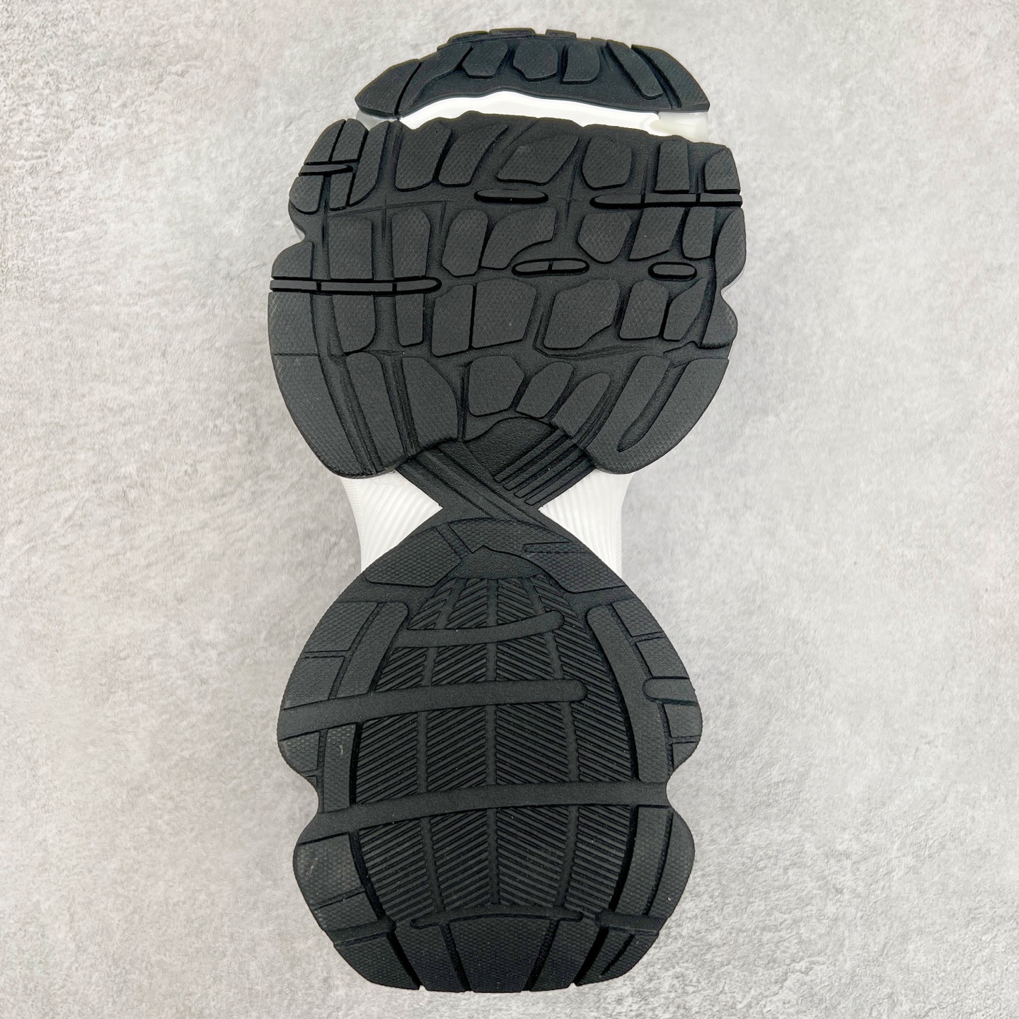 图片[9]-2025赵露思，新晋潮流鞋靴品 GG-CC 5CM厚底增高 星河粒子 月牙底绑带休闲运动老爹鞋 春日踏青舒适度和少女感 GGCC运动休闲鞋界的白月光🌙 白黄紫配色好温柔 三层组合月牙底 柔软有弹性的月牙底和增加舒适度显腿长的5cm增高 长时间走路和站立都不累脚 不管怎么搭配都好看 尺码：35 36 37 38 39 40-选品中心