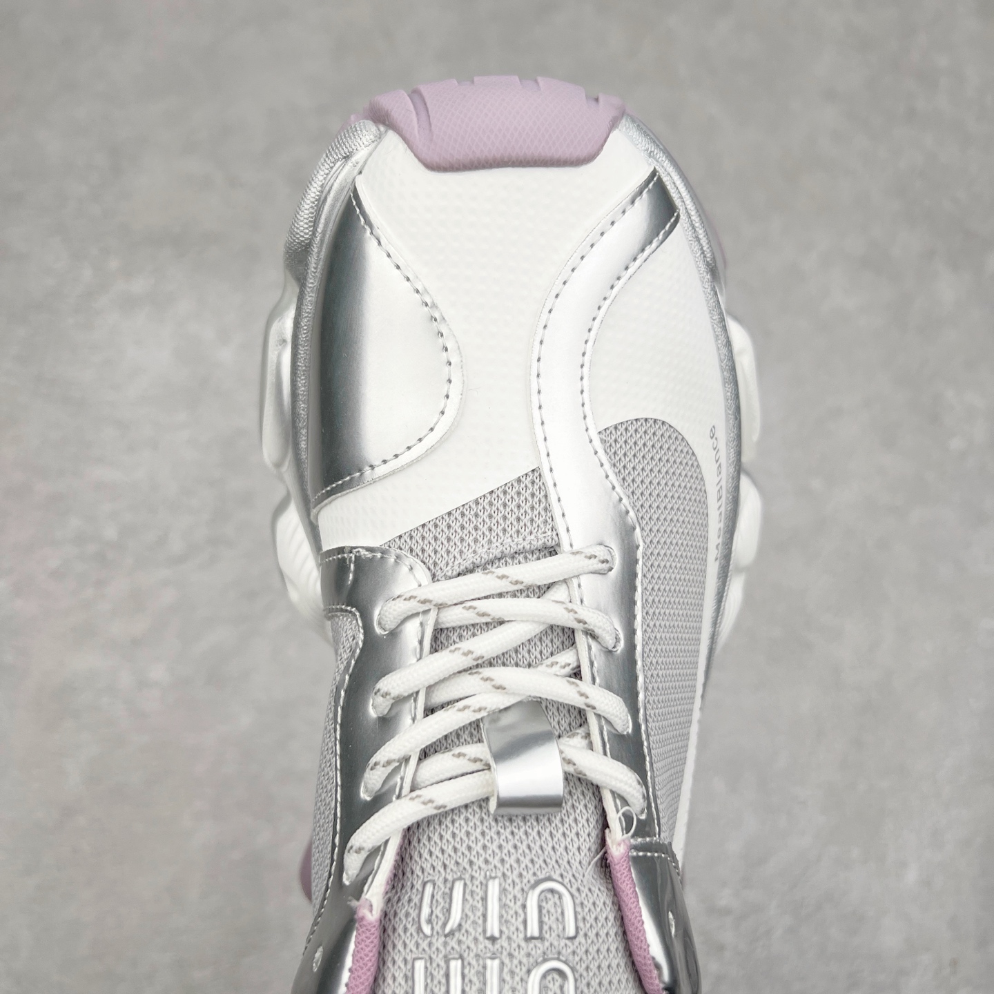 图片[4]-2025赵露思，新晋潮流鞋靴品 GG-CC 5CM厚底增高 星河粒子 月牙底绑带休闲运动老爹鞋 春日踏青舒适度和少女感 GGCC运动休闲鞋界的白月光🌙 白黄紫配色好温柔 三层组合月牙底 柔软有弹性的月牙底和增加舒适度显腿长的5cm增高 长时间走路和站立都不累脚 不管怎么搭配都好看 尺码：35 36 37 38 39 40-选品中心