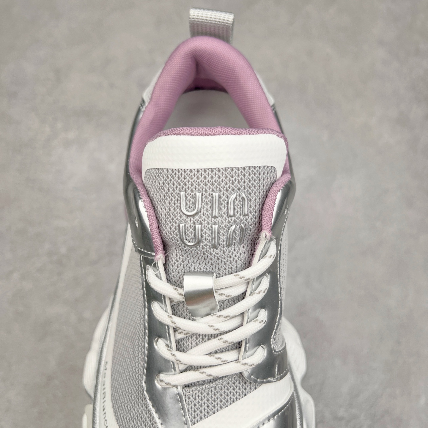 图片[5]-2025赵露思，新晋潮流鞋靴品 GG-CC 5CM厚底增高 星河粒子 月牙底绑带休闲运动老爹鞋 春日踏青舒适度和少女感 GGCC运动休闲鞋界的白月光🌙 白黄紫配色好温柔 三层组合月牙底 柔软有弹性的月牙底和增加舒适度显腿长的5cm增高 长时间走路和站立都不累脚 不管怎么搭配都好看 尺码：35 36 37 38 39 40-选品中心