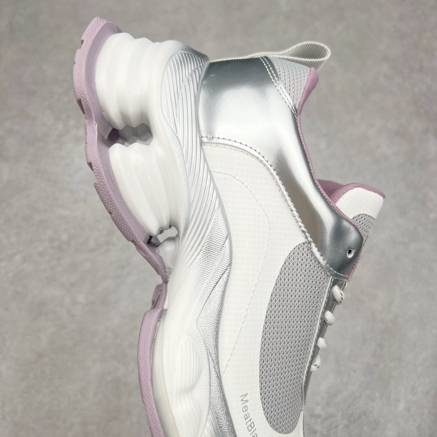 图片[6]-2025赵露思，新晋潮流鞋靴品 GG-CC 5CM厚底增高 星河粒子 月牙底绑带休闲运动老爹鞋 春日踏青舒适度和少女感 GGCC运动休闲鞋界的白月光🌙 白黄紫配色好温柔 三层组合月牙底 柔软有弹性的月牙底和增加舒适度显腿长的5cm增高 长时间走路和站立都不累脚 不管怎么搭配都好看 尺码：35 36 37 38 39 40-选品中心