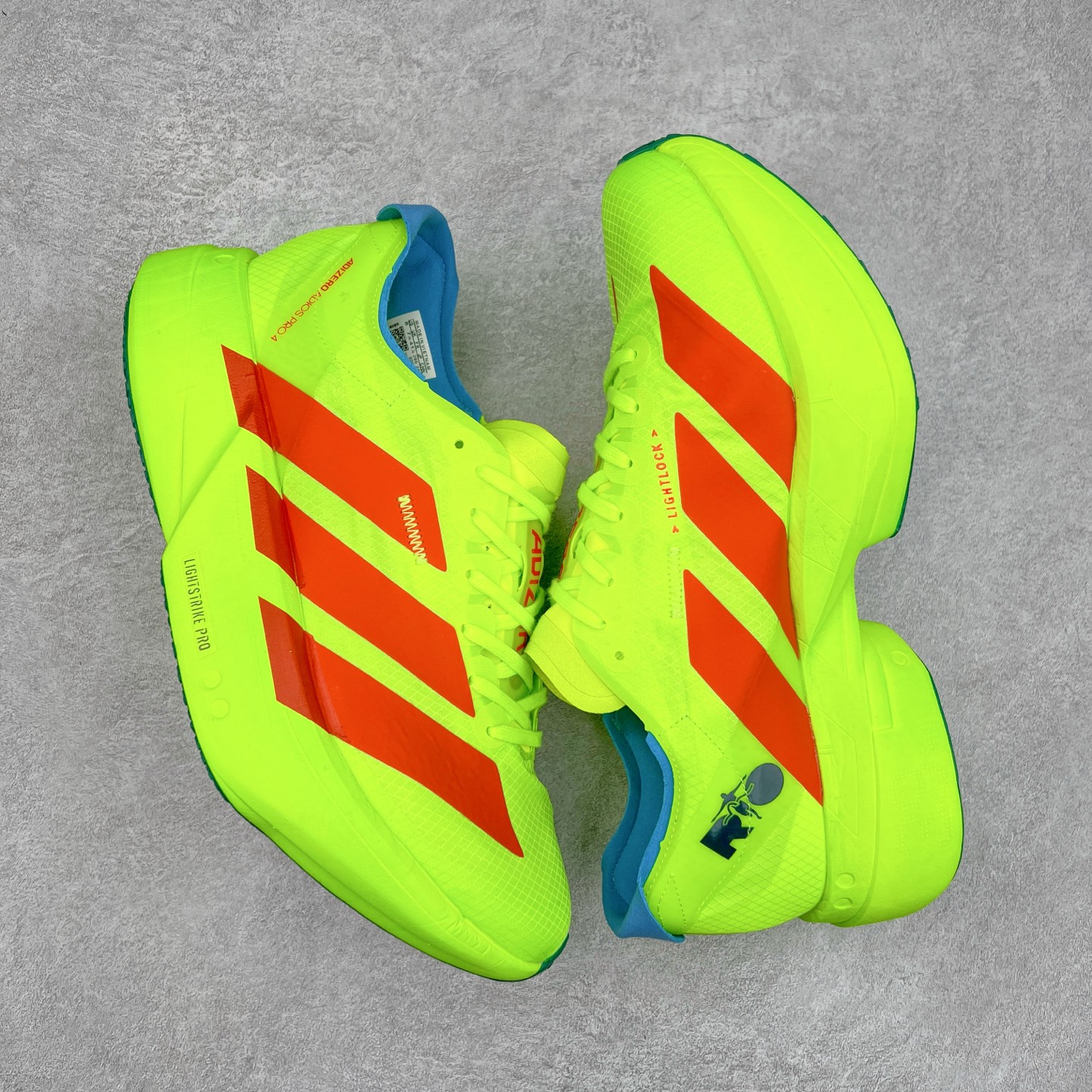 图片[3]-AD Adizero EVO SL 马拉松竞速专业跑鞋 JQ1571 CELERMESH针织网面非常轻薄 纤维间的缝隙很大 可以保证跑步时的透气、排汗效果 鞋舌直接与两侧的内衬和鞋底连接在一起 在跑步过程中不会被鞋舌的左右移动所困扰 在标准鞋带孔的基础上再拓宽一组鞋带孔 适合不同脚型的需求 突破性 EnergyRods 技术，有助于跑者实现更好的成绩 中底独特的LIGHTSTRIKE PRO泡棉材质 微弹感觉在跑步过程中给予了良好的支撑体验 对于顶级精英和高水平进阶跑者来说 ADIOS PRO是一双值得信赖的竞速比赛用鞋 尺码：36 36.5 37.5 38 38.5 39 40 40.5 41 42 42.5 43 44 44.5 45-选品中心