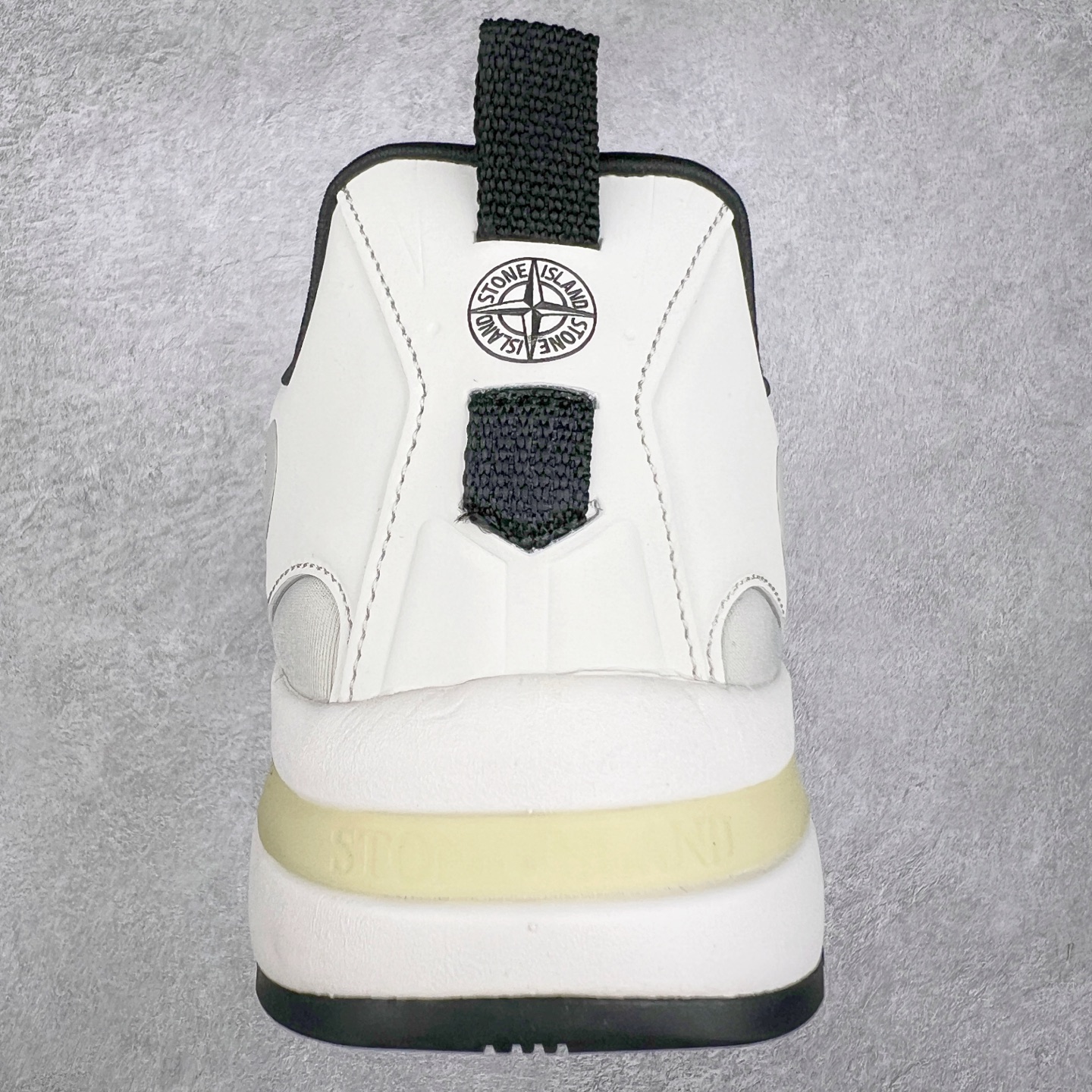 图片[8]-Stone Island Grime Panelled 石头岛黑褐色舒适时尚低帮生活休闲鞋 石头岛作不仅是科技面料和织物染色典范并加入了创新机能美学，兼顾功能性与时尚感，颠覆传统休闲服饰的想象。尺码：36 37 37.5 38 38.5 39 39.5 40 40.5 41.5 42 42.5 43 44 44.5 45-选品中心