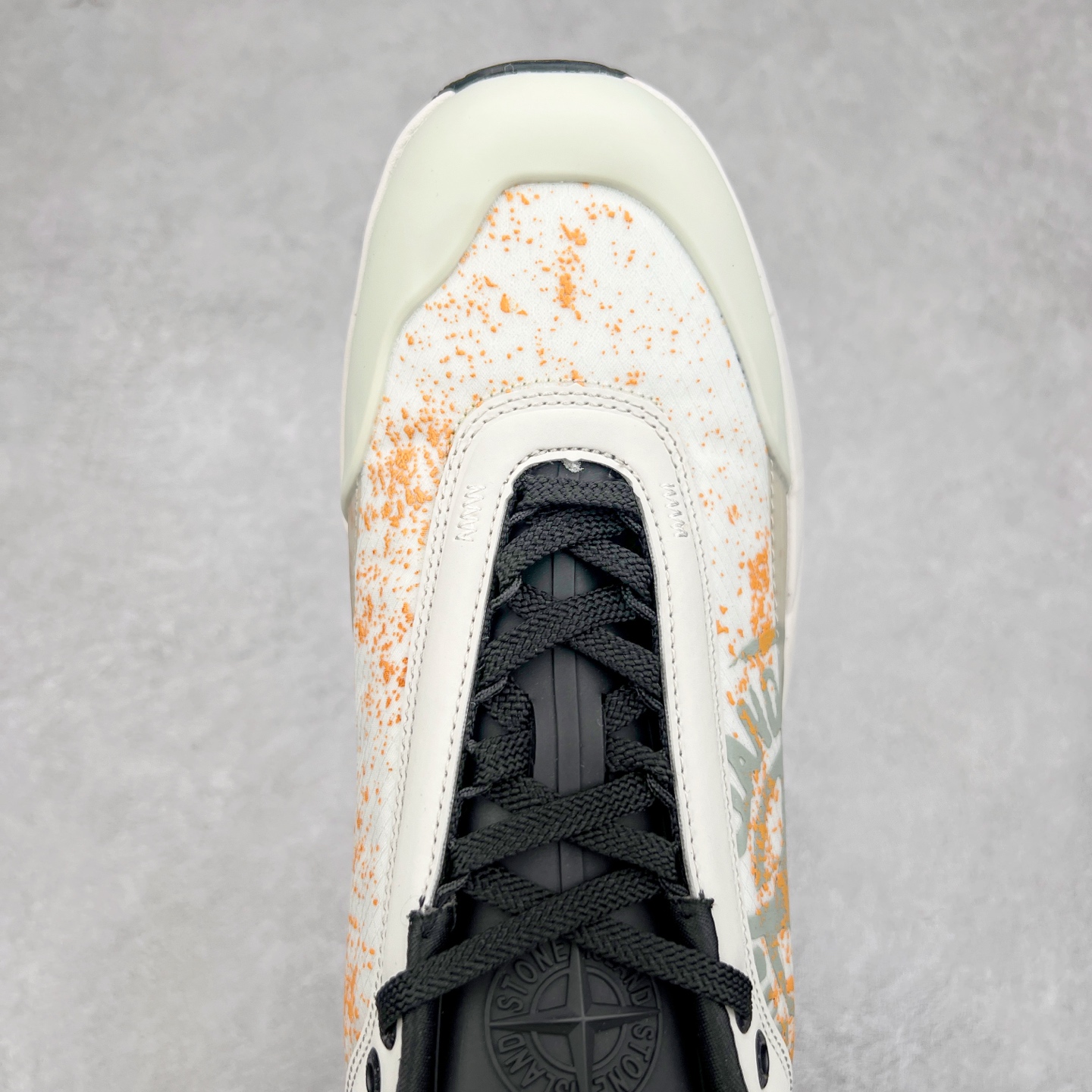 图片[4]-Stone Island Grime Panelled 石头岛黑褐色舒适时尚低帮生活休闲鞋 石头岛作不仅是科技面料和织物染色典范并加入了创新机能美学，兼顾功能性与时尚感，颠覆传统休闲服饰的想象。尺码：36 37 37.5 38 38.5 39 39.5 40 40.5 41.5 42 42.5 43 44 44.5 45-选品中心