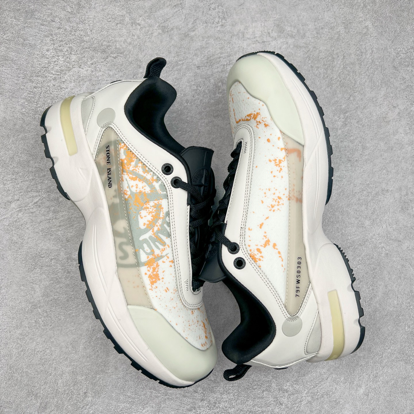 图片[3]-Stone Island Grime Panelled 石头岛黑褐色舒适时尚低帮生活休闲鞋 石头岛作不仅是科技面料和织物染色典范并加入了创新机能美学，兼顾功能性与时尚感，颠覆传统休闲服饰的想象。尺码：36 37 37.5 38 38.5 39 39.5 40 40.5 41.5 42 42.5 43 44 44.5 45-选品中心