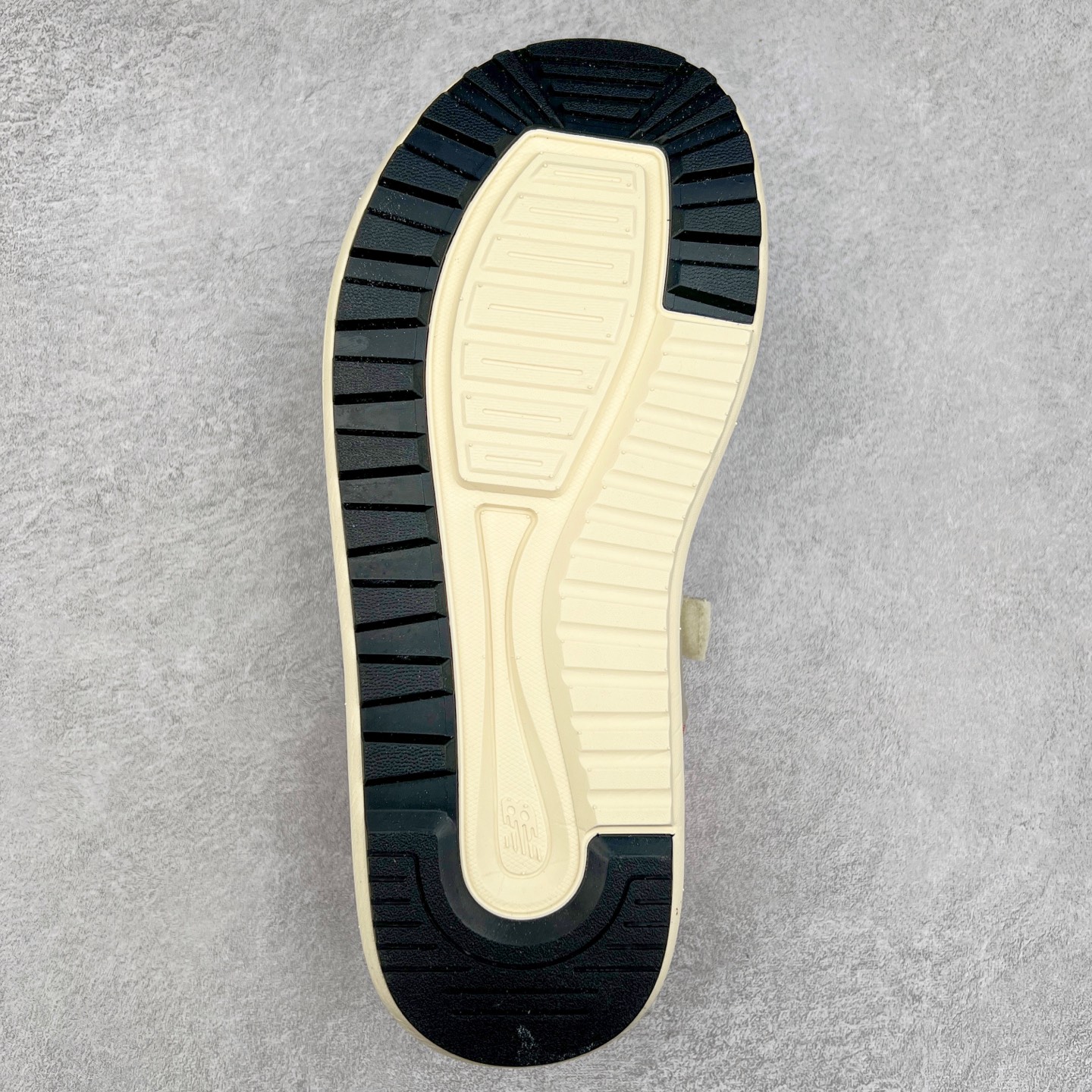 图片[9]-New Balance 新百伦NB SD3205 经典沙滩凉鞋 韩国专柜订单 MD高频软底 原厂织带面料 弹力扣 将机能美学融入到夏日凉鞋设计中 兼具舒适度与时尚感 早在韩国一经推出 迅速席卷潮流圈 尺码：35/44-选品中心