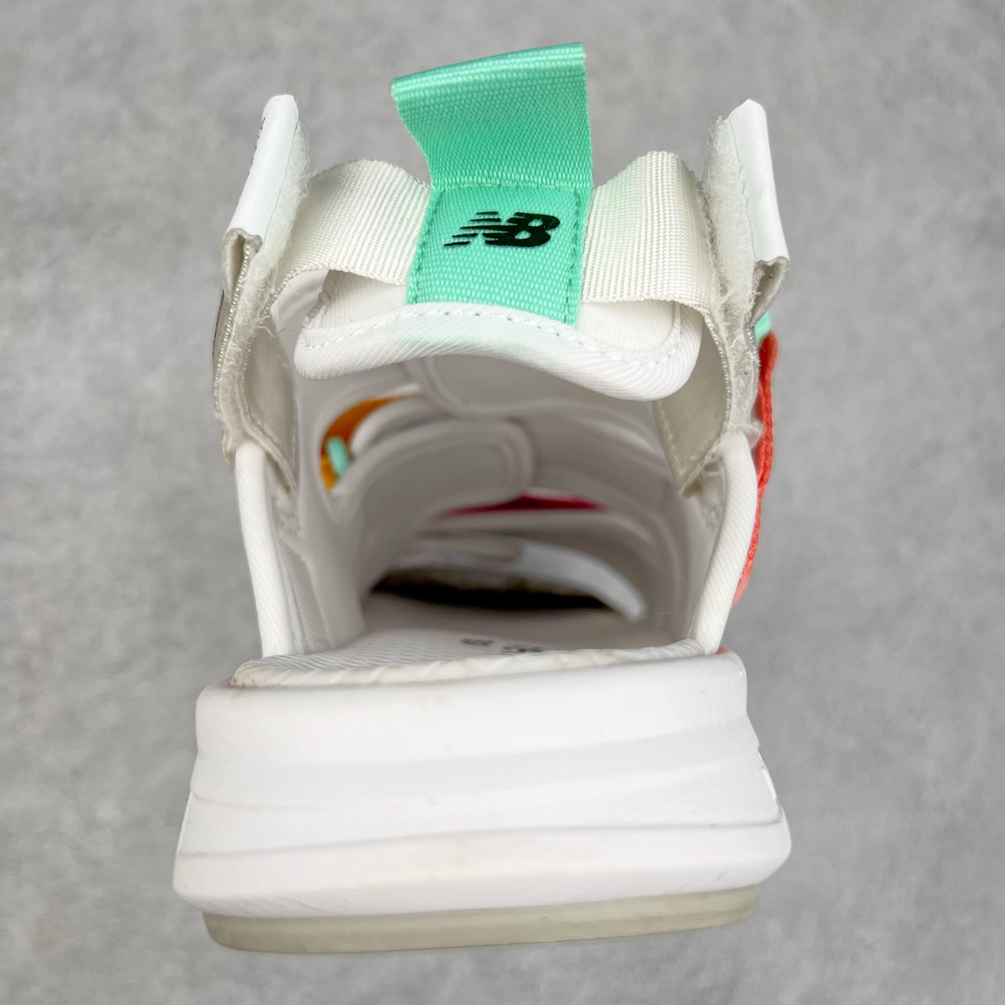 图片[8]-New Balance 新百伦NB SD3205 经典沙滩凉鞋 韩国专柜订单 MD高频软底 原厂织带面料 弹力扣 将机能美学融入到夏日凉鞋设计中 兼具舒适度与时尚感 早在韩国一经推出 迅速席卷潮流圈 尺码：35/44-选品中心