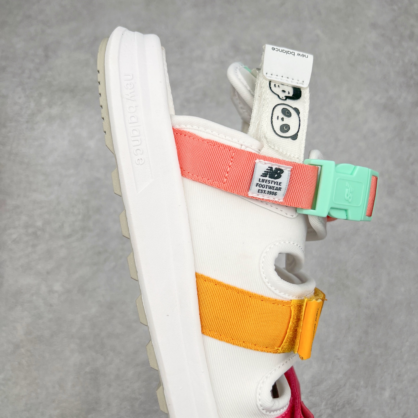 图片[6]-New Balance 新百伦NB SD3205 经典沙滩凉鞋 韩国专柜订单 MD高频软底 原厂织带面料 弹力扣 将机能美学融入到夏日凉鞋设计中 兼具舒适度与时尚感 早在韩国一经推出 迅速席卷潮流圈 尺码：35/44-选品中心