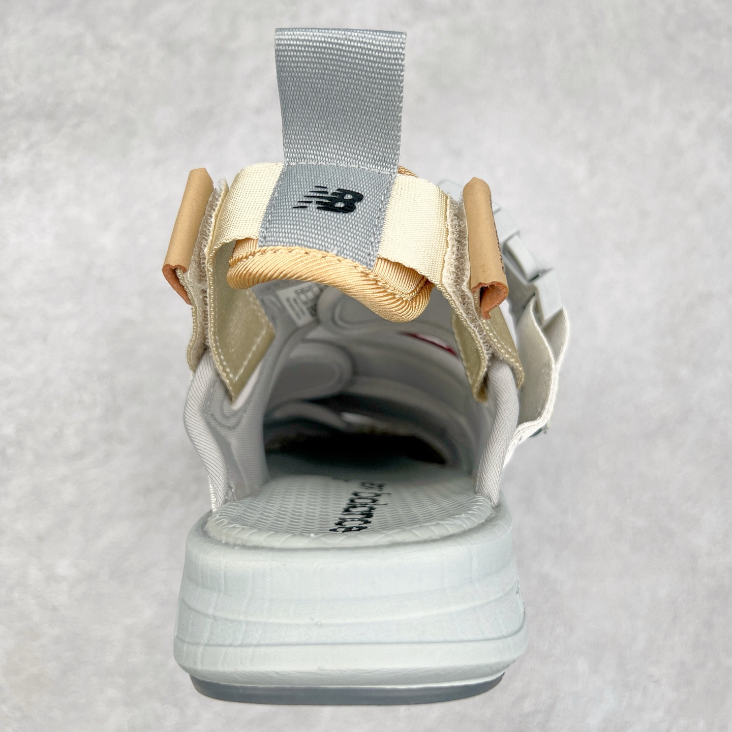 图片[8]-New Balance 新百伦NB SD3205 经典沙滩凉鞋 韩国专柜订单 MD高频软底 原厂织带面料 弹力扣 将机能美学融入到夏日凉鞋设计中 兼具舒适度与时尚感 早在韩国一经推出 迅速席卷潮流圈 尺码：35/44-选品中心