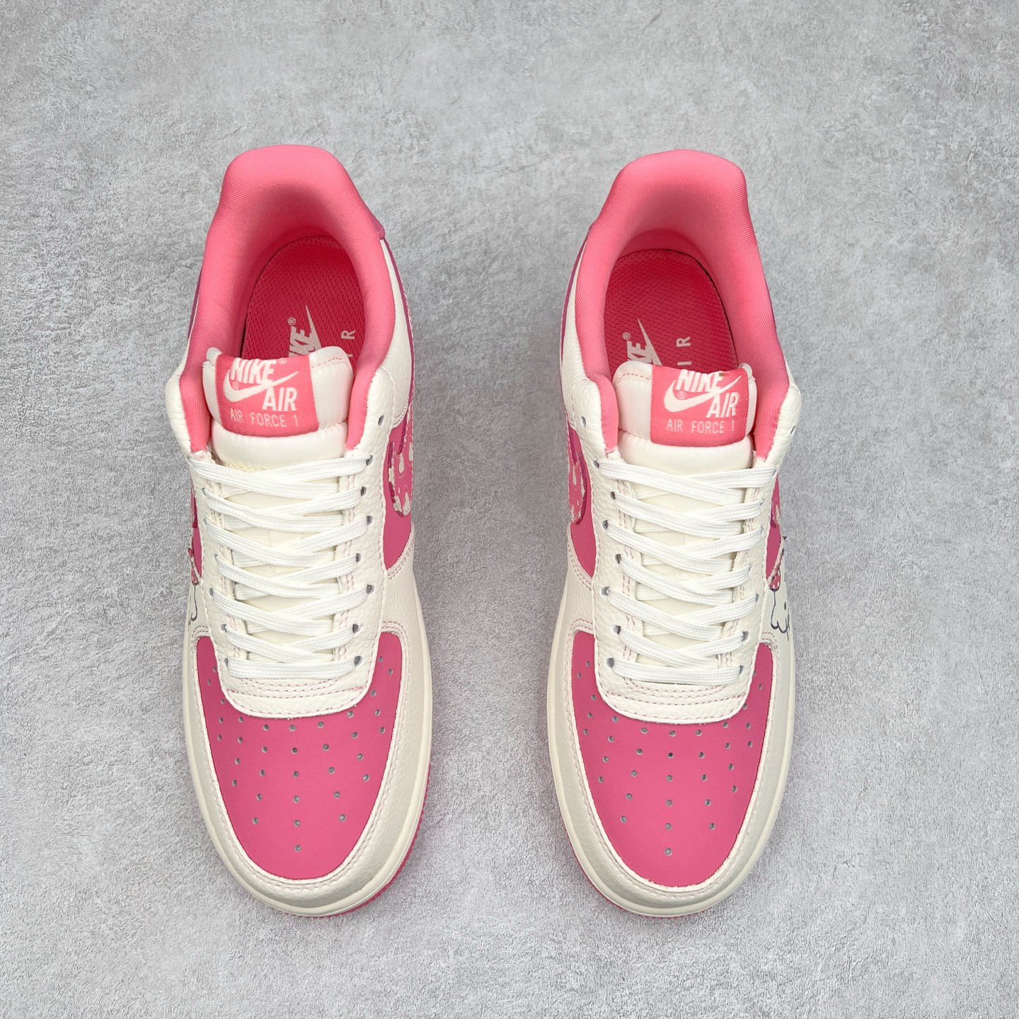 图片[2]-NK Air Force 1´07 Low 空军一号低帮百搭休闲运动板鞋 KK1988-082 柔软、弹性十足的缓震性能和出色的中底设计 横跨复古与现代的外型结合 造就出风靡全球 三十多年的Force 1 直到今天还深受青睐 实拍调校N版已经零色差零失真 百分百还原实物色彩所见即所得 不存在货不对板色差等低级问题 选购参考实物拍摄 不混卖不参货 只用心做好货严格选品 承诺混一赔十 尺码：36 36.5 37.5 38 38.5 39 40 40.5 41 42 42.5 43 44 44.5 45-选品中心