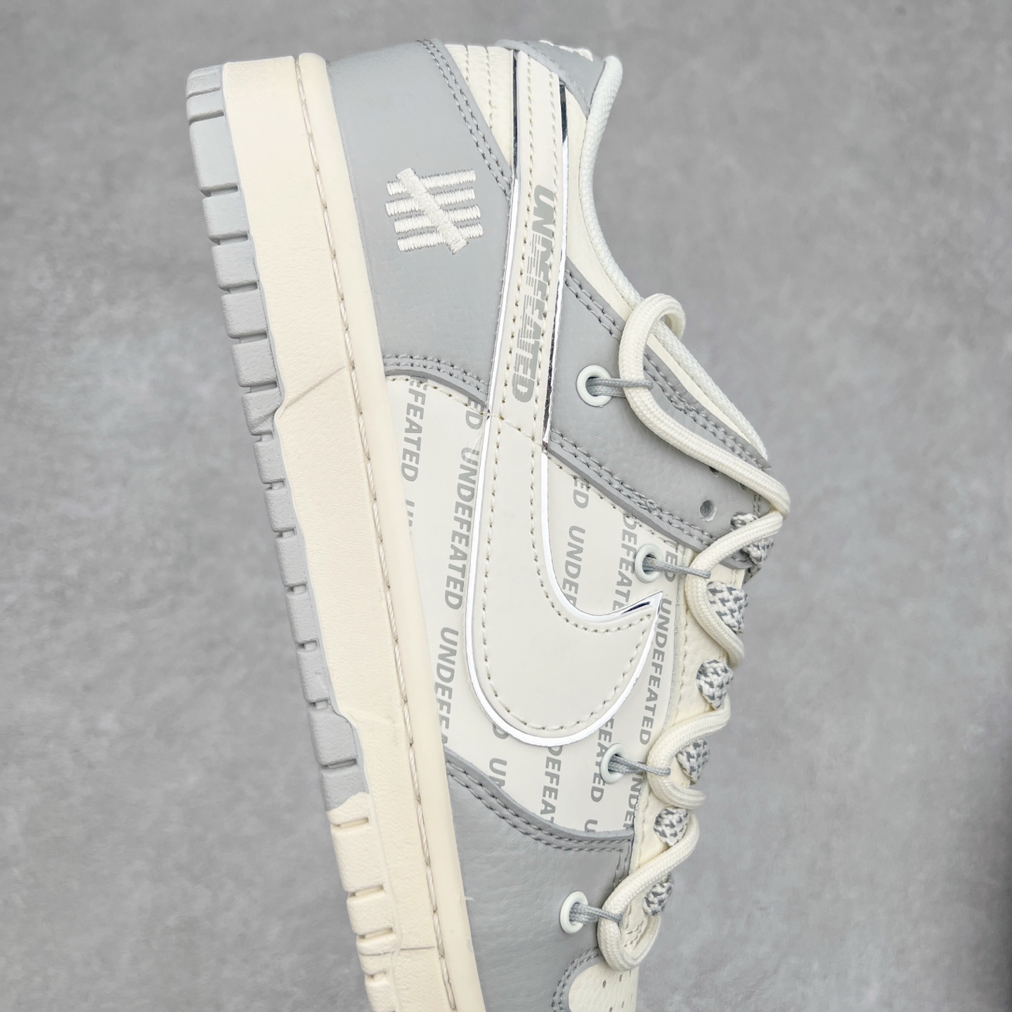 图片[6]-NK Dunk Low 定制配色 YX5066-223 大厂出品 极力推荐 原装头层材料 独家版型蒸餾加工帶來的是更好的视觉和脚感体验大厂纯原品质出货 清洁度 电绣工艺 皮料切割干净无任何毛边 细节完美 实拍调校N版已经零色差零失真 百分百还原实物色彩所见即所得 不存在货不对板色差等低级问题 选购参考实物拍摄 不混卖不参货 只用心做好货严格选品 承诺混一赔十 尺码：36 36.5 37.5 38 38.5 39 40 40.5 41 42 42.5 43 44 44.5 45-选品中心