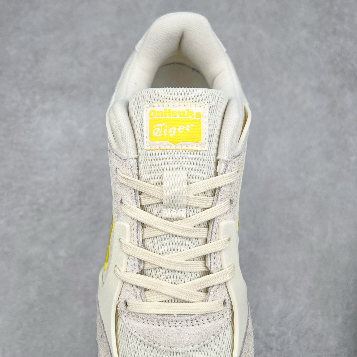 图片[5]-鬼塚虎/Onitsuka Tiger MOAGE CO Low 摩纳哥CO系列低帮厚底复古经典百搭休闲慢跑鞋 #升级原楦原纸版开发版型 #采用翻毛皮组合网织织物鞋面材质 #内嵌OrthoLite(欧索莱)透气吸汗鞋垫贴 #外置环保双层切片组合轻质防滑橡胶外底❗️ 尺码：36 37 37.5 38 39 39.5 40 40.5 41.5 42 42.5 43.5 44 45-选品中心