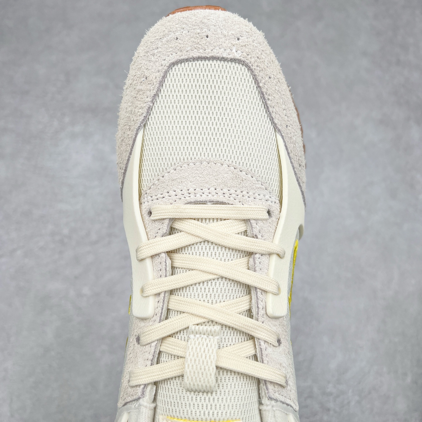 图片[4]-鬼塚虎/Onitsuka Tiger MOAGE CO Low 摩纳哥CO系列低帮厚底复古经典百搭休闲慢跑鞋 #升级原楦原纸版开发版型 #采用翻毛皮组合网织织物鞋面材质 #内嵌OrthoLite(欧索莱)透气吸汗鞋垫贴 #外置环保双层切片组合轻质防滑橡胶外底❗️ 尺码：36 37 37.5 38 39 39.5 40 40.5 41.5 42 42.5 43.5 44 45-选品中心