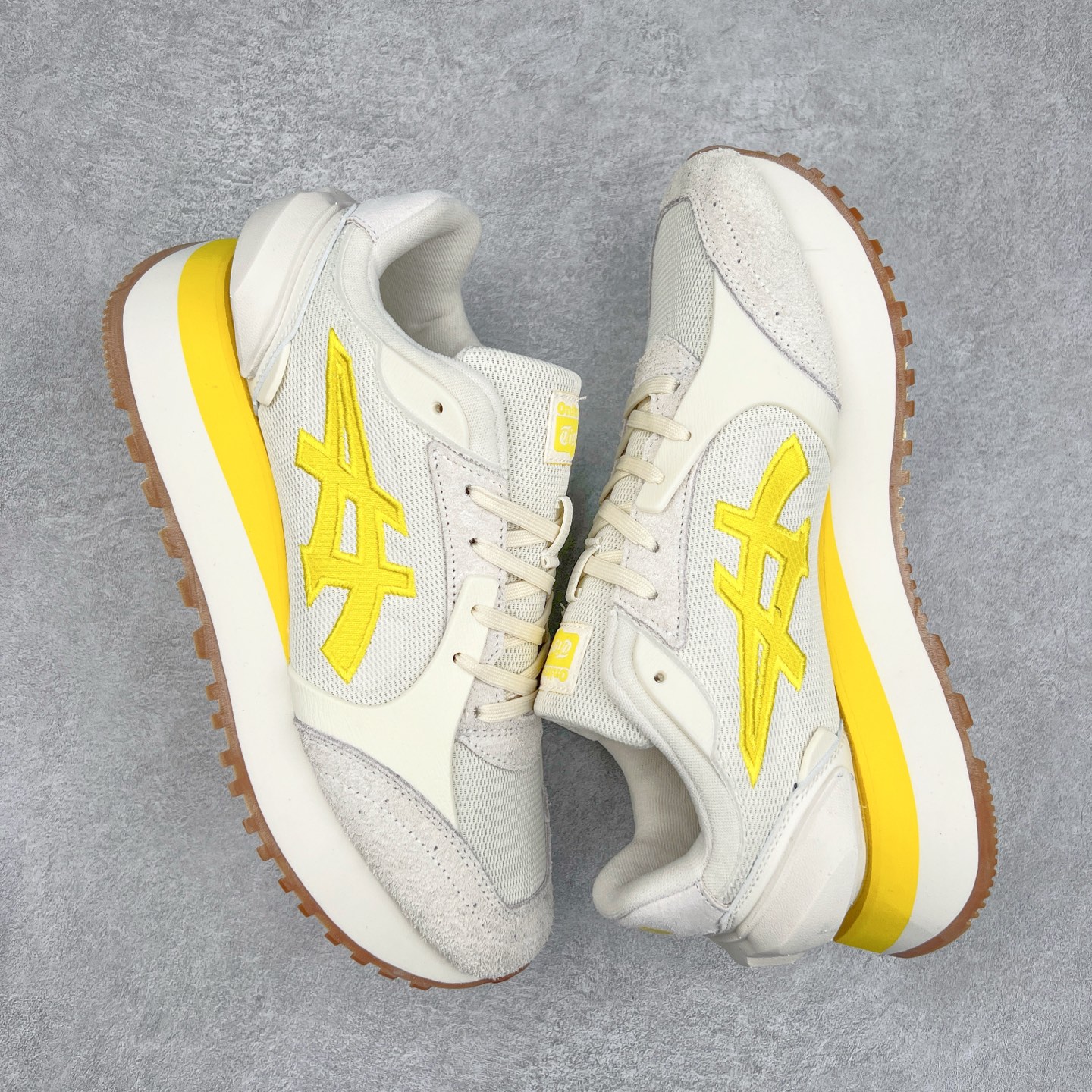 图片[3]-鬼塚虎/Onitsuka Tiger MOAGE CO Low 摩纳哥CO系列低帮厚底复古经典百搭休闲慢跑鞋 #升级原楦原纸版开发版型 #采用翻毛皮组合网织织物鞋面材质 #内嵌OrthoLite(欧索莱)透气吸汗鞋垫贴 #外置环保双层切片组合轻质防滑橡胶外底❗️ 尺码：36 37 37.5 38 39 39.5 40 40.5 41.5 42 42.5 43.5 44 45-选品中心