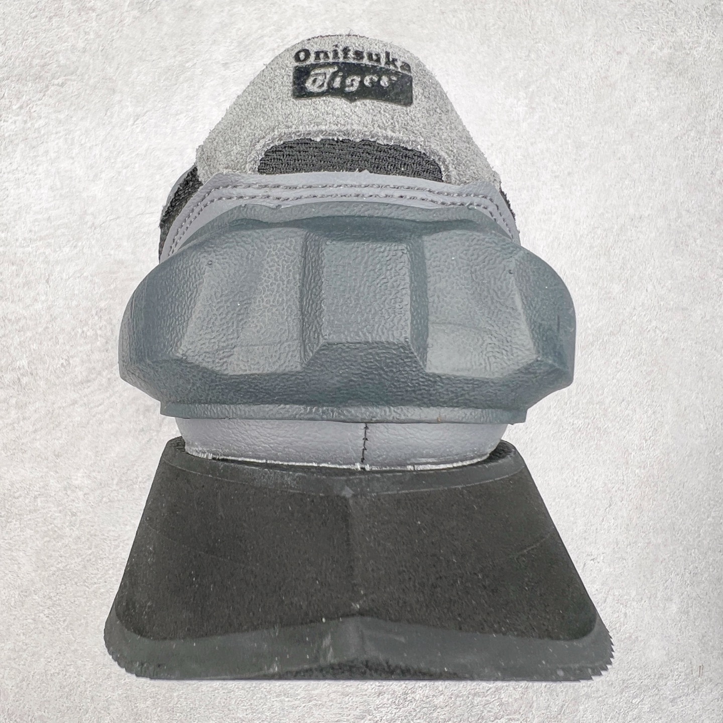 图片[8]-鬼塚虎/Onitsuka Tiger MOAGE CO Low 摩纳哥CO系列低帮厚底复古经典百搭休闲慢跑鞋 #升级原楦原纸版开发版型 #采用翻毛皮组合网织织物鞋面材质 #内嵌OrthoLite(欧索莱)透气吸汗鞋垫贴 #外置环保双层切片组合轻质防滑橡胶外底❗️ 尺码：36 37 37.5 38 39 39.5 40 40.5 41.5 42 42.5 43.5 44 45-选品中心