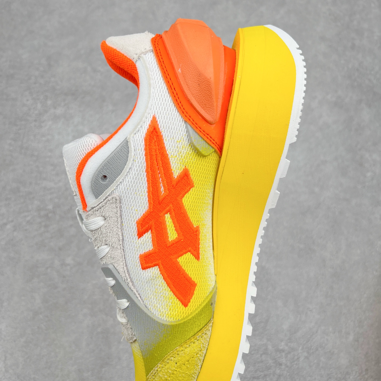 图片[7]-鬼塚虎/Onitsuka Tiger MOAGE CO Low 摩纳哥CO系列低帮厚底复古经典百搭休闲慢跑鞋 #升级原楦原纸版开发版型 #采用翻毛皮组合网织织物鞋面材质 #内嵌OrthoLite(欧索莱)透气吸汗鞋垫贴 #外置环保双层切片组合轻质防滑橡胶外底❗️ 尺码：36 37 37.5 38 39 39.5 40 40.5 41.5 42 42.5 43.5 44 45-选品中心