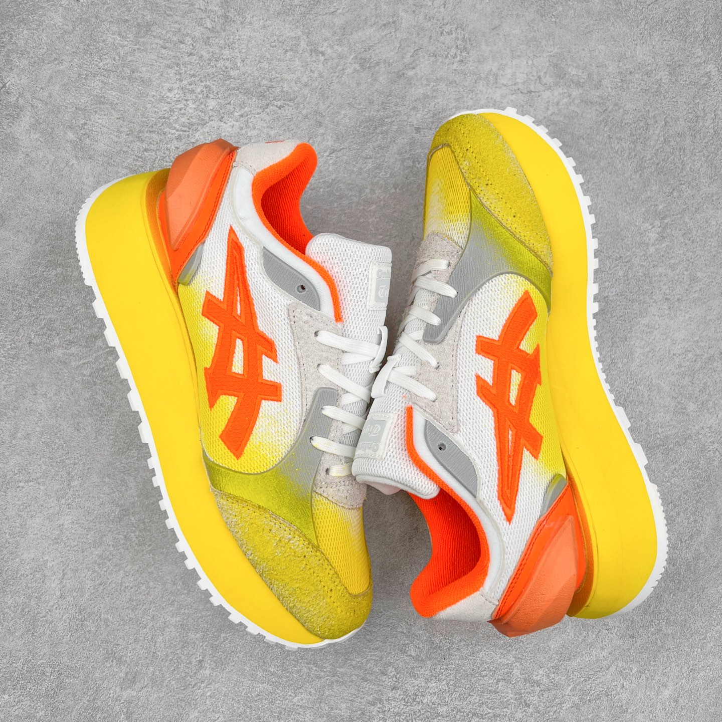 图片[3]-鬼塚虎/Onitsuka Tiger MOAGE CO Low 摩纳哥CO系列低帮厚底复古经典百搭休闲慢跑鞋 #升级原楦原纸版开发版型 #采用翻毛皮组合网织织物鞋面材质 #内嵌OrthoLite(欧索莱)透气吸汗鞋垫贴 #外置环保双层切片组合轻质防滑橡胶外底❗️ 尺码：36 37 37.5 38 39 39.5 40 40.5 41.5 42 42.5 43.5 44 45-选品中心