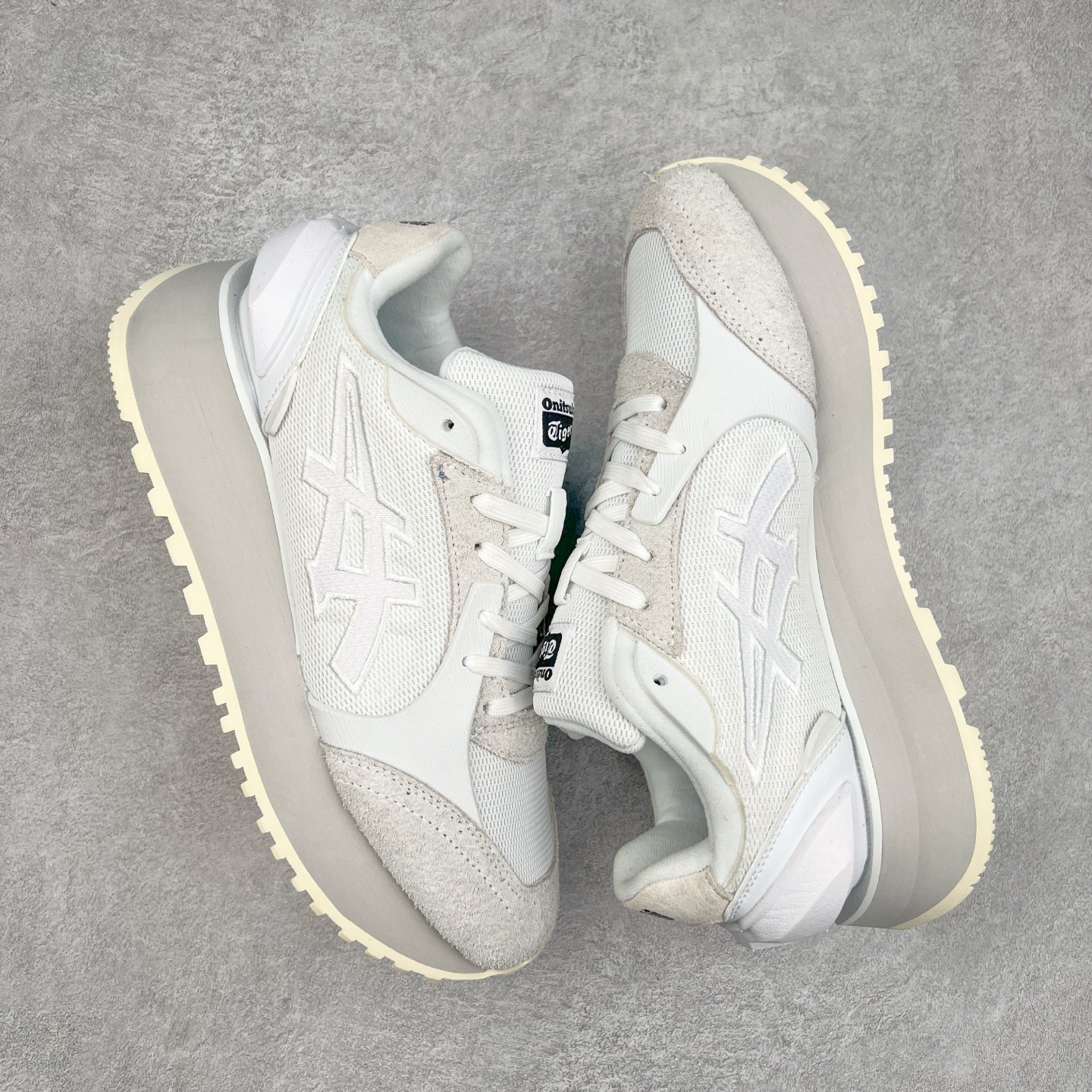 图片[3]-鬼塚虎/Onitsuka Tiger MOAGE CO Low 摩纳哥CO系列低帮厚底复古经典百搭休闲慢跑鞋 #升级原楦原纸版开发版型 #采用翻毛皮组合网织织物鞋面材质 #内嵌OrthoLite(欧索莱)透气吸汗鞋垫贴 #外置环保双层切片组合轻质防滑橡胶外底❗️ 尺码：36 37 37.5 38 39 39.5 40 40.5 41.5 42 42.5 43.5 44 45-选品中心