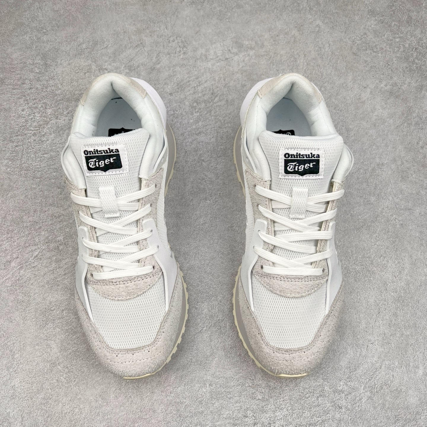 图片[2]-鬼塚虎/Onitsuka Tiger MOAGE CO Low 摩纳哥CO系列低帮厚底复古经典百搭休闲慢跑鞋 #升级原楦原纸版开发版型 #采用翻毛皮组合网织织物鞋面材质 #内嵌OrthoLite(欧索莱)透气吸汗鞋垫贴 #外置环保双层切片组合轻质防滑橡胶外底❗️ 尺码：36 37 37.5 38 39 39.5 40 40.5 41.5 42 42.5 43.5 44 45-选品中心