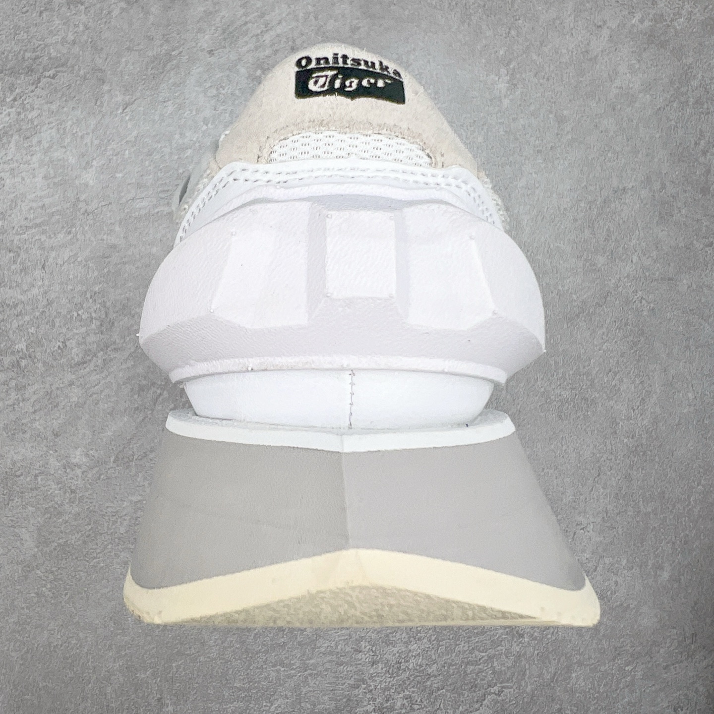 图片[8]-鬼塚虎/Onitsuka Tiger MOAGE CO Low 摩纳哥CO系列低帮厚底复古经典百搭休闲慢跑鞋 #升级原楦原纸版开发版型 #采用翻毛皮组合网织织物鞋面材质 #内嵌OrthoLite(欧索莱)透气吸汗鞋垫贴 #外置环保双层切片组合轻质防滑橡胶外底❗️ 尺码：36 37 37.5 38 39 39.5 40 40.5 41.5 42 42.5 43.5 44 45-选品中心