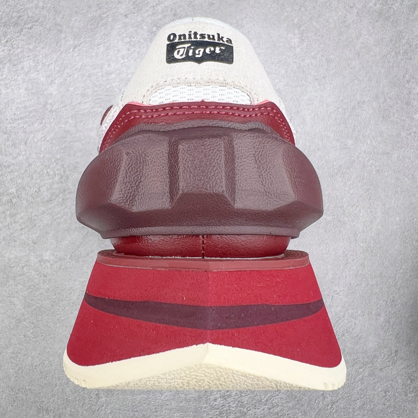 图片[8]-鬼塚虎/Onitsuka Tiger MOAGE CO Low 摩纳哥CO系列低帮厚底复古经典百搭休闲慢跑鞋 #升级原楦原纸版开发版型 #采用翻毛皮组合网织织物鞋面材质 #内嵌OrthoLite(欧索莱)透气吸汗鞋垫贴 #外置环保双层切片组合轻质防滑橡胶外底❗️ 尺码：36 37 37.5 38 39 39.5 40 40.5 41.5 42 42.5 43.5 44 45-选品中心