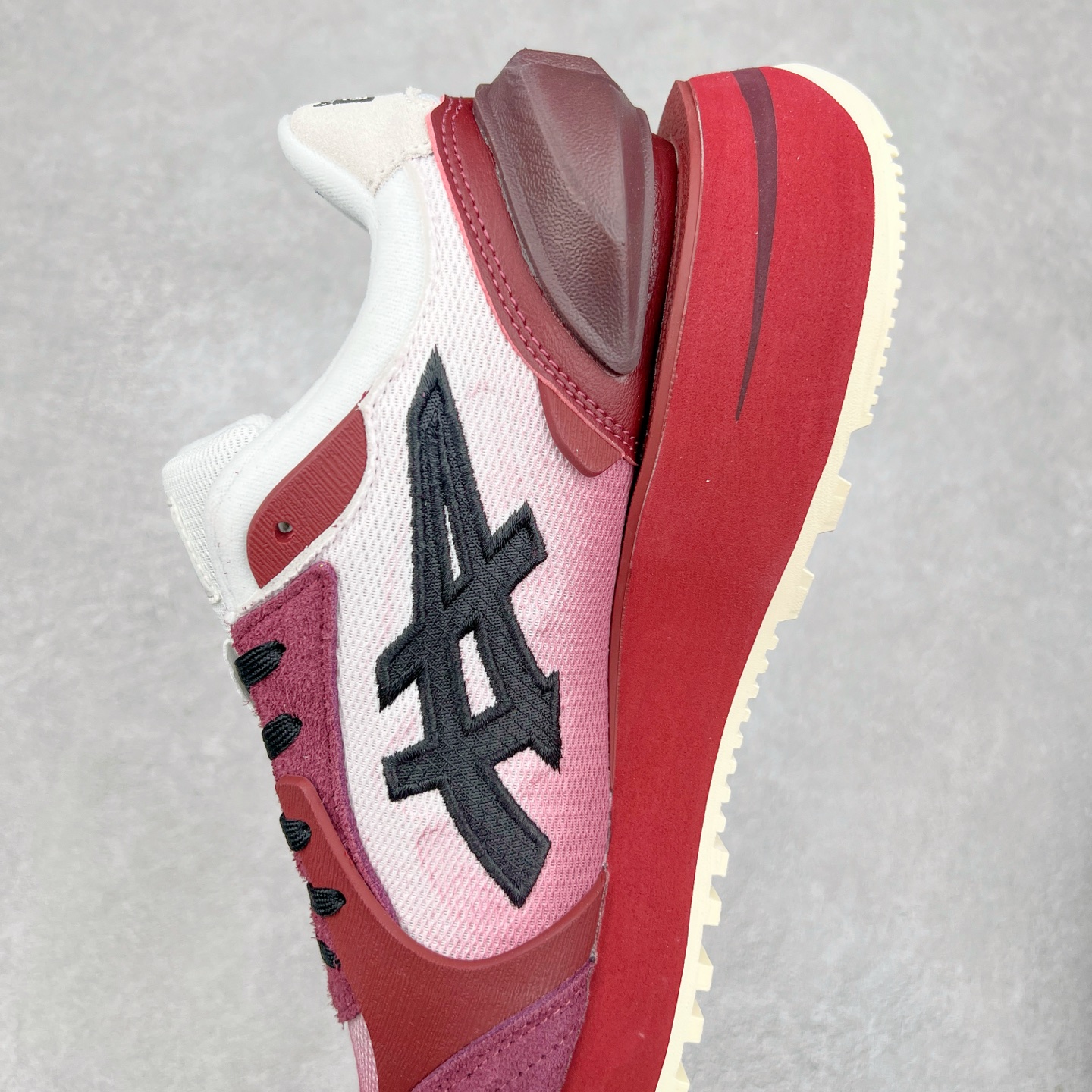 图片[7]-鬼塚虎/Onitsuka Tiger MOAGE CO Low 摩纳哥CO系列低帮厚底复古经典百搭休闲慢跑鞋 #升级原楦原纸版开发版型 #采用翻毛皮组合网织织物鞋面材质 #内嵌OrthoLite(欧索莱)透气吸汗鞋垫贴 #外置环保双层切片组合轻质防滑橡胶外底❗️ 尺码：36 37 37.5 38 39 39.5 40 40.5 41.5 42 42.5 43.5 44 45-选品中心