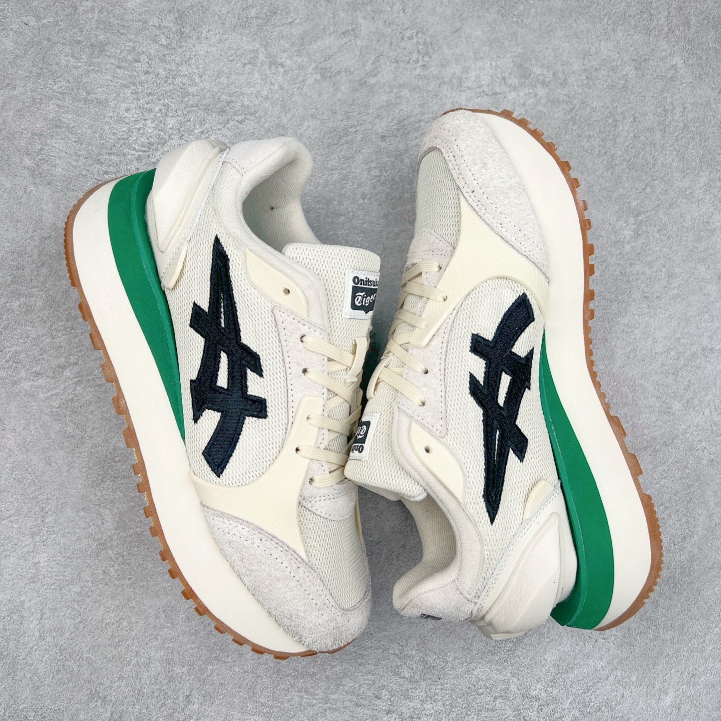 图片[3]-鬼塚虎/Onitsuka Tiger MOAGE CO Low 摩纳哥CO系列低帮厚底复古经典百搭休闲慢跑鞋 #升级原楦原纸版开发版型 #采用翻毛皮组合网织织物鞋面材质 #内嵌OrthoLite(欧索莱)透气吸汗鞋垫贴 #外置环保双层切片组合轻质防滑橡胶外底❗️ 尺码：36 37 37.5 38 39 39.5 40 40.5 41.5 42 42.5 43.5 44 45-选品中心