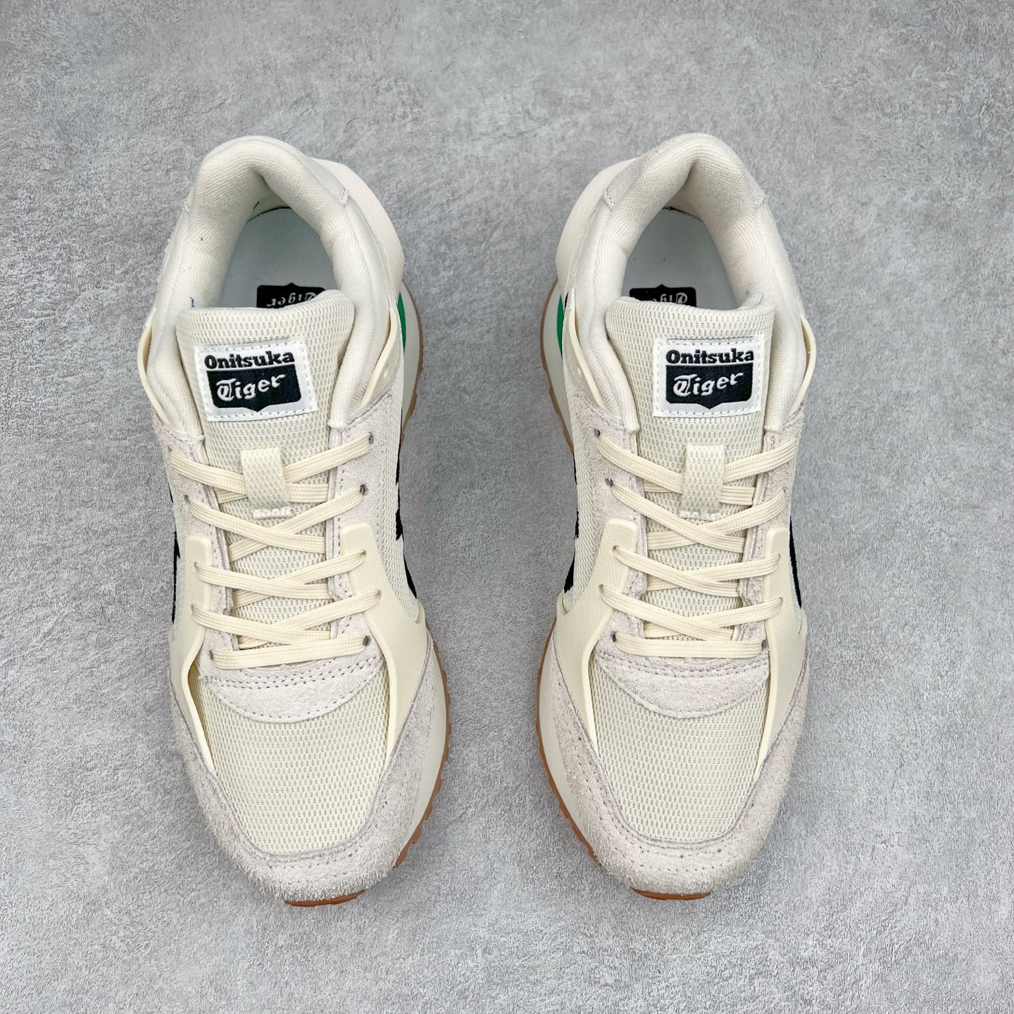 图片[2]-鬼塚虎/Onitsuka Tiger MOAGE CO Low 摩纳哥CO系列低帮厚底复古经典百搭休闲慢跑鞋 #升级原楦原纸版开发版型 #采用翻毛皮组合网织织物鞋面材质 #内嵌OrthoLite(欧索莱)透气吸汗鞋垫贴 #外置环保双层切片组合轻质防滑橡胶外底❗️ 尺码：36 37 37.5 38 39 39.5 40 40.5 41.5 42 42.5 43.5 44 45-选品中心