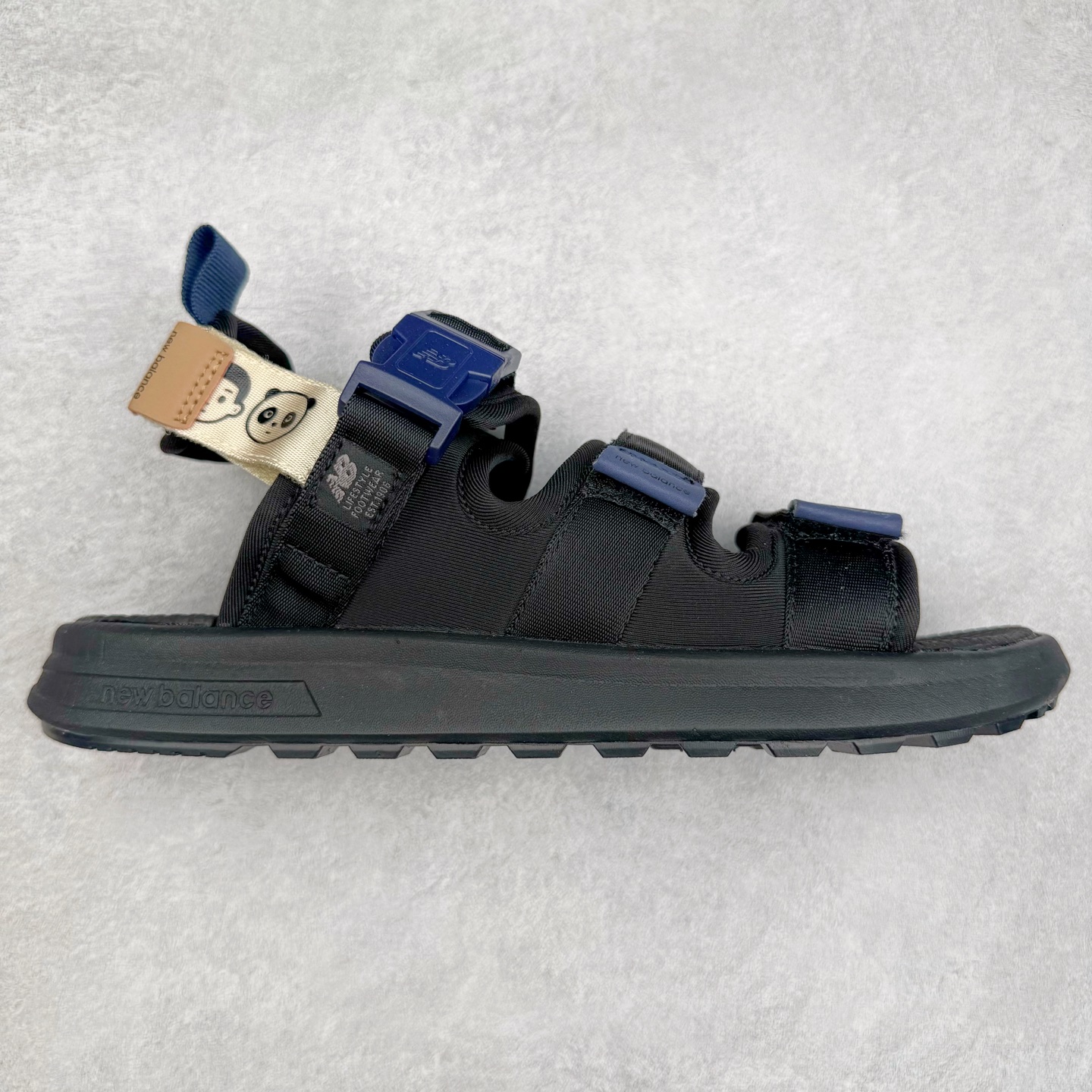 New Balance 新百伦NB SD3205 经典沙滩凉鞋 韩国专柜订单 MD高频软底 原厂织带面料 弹力扣 将机能美学融入到夏日凉鞋设计中 兼具舒适度与时尚感 早在韩国一经推出 迅速席卷潮流圈 尺码：35/44-选品中心