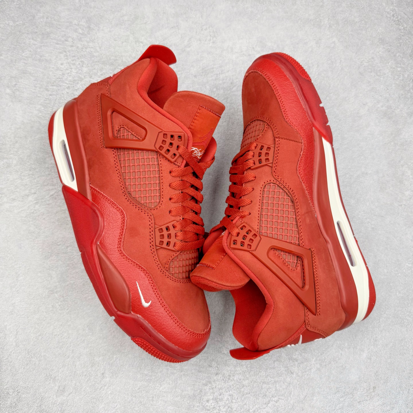 图片[3]-＃K版纯原 Nigel Sylvester x Air Jordan AJ4 “Brick by Brick” 联名红砖 货号：HF4340-800 全新升级改良 原鞋原楦原纸板同源开发 完美呈现乔4的版型 内侧正确双色网格 还原细节 原厂皮料 正确气垫颜色 正确网格工艺 正确拉帮工艺 全鞋原装材料制作 原档案原模具打造 支持全方位与正品对比 尺码：40 40.5 41 42 42.5 43 44 44.5 45 46 47.5-选品中心