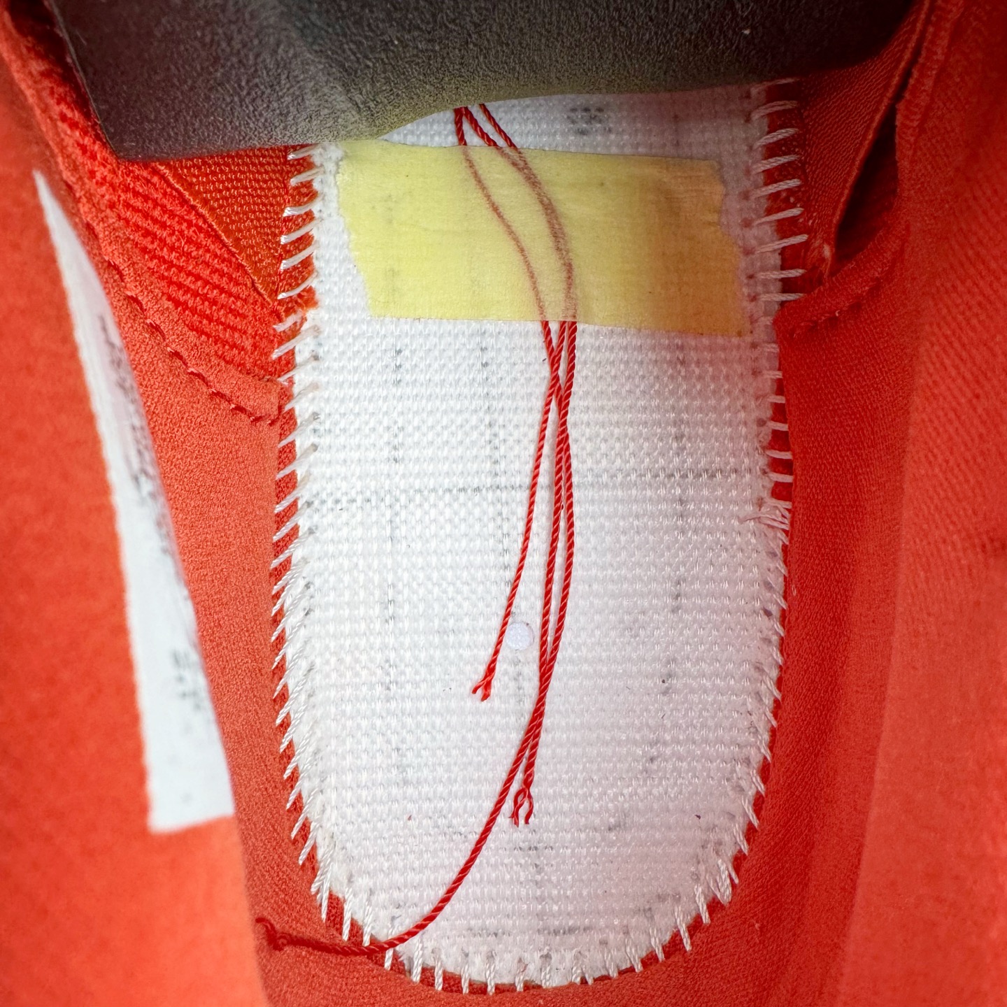 图片[11]-＃K版纯原 Nigel Sylvester x Air Jordan AJ4 “Brick by Brick” 联名红砖 货号：HF4340-800 全新升级改良 原鞋原楦原纸板同源开发 完美呈现乔4的版型 内侧正确双色网格 还原细节 原厂皮料 正确气垫颜色 正确网格工艺 正确拉帮工艺 全鞋原装材料制作 原档案原模具打造 支持全方位与正品对比 尺码：40 40.5 41 42 42.5 43 44 44.5 45 46 47.5-选品中心