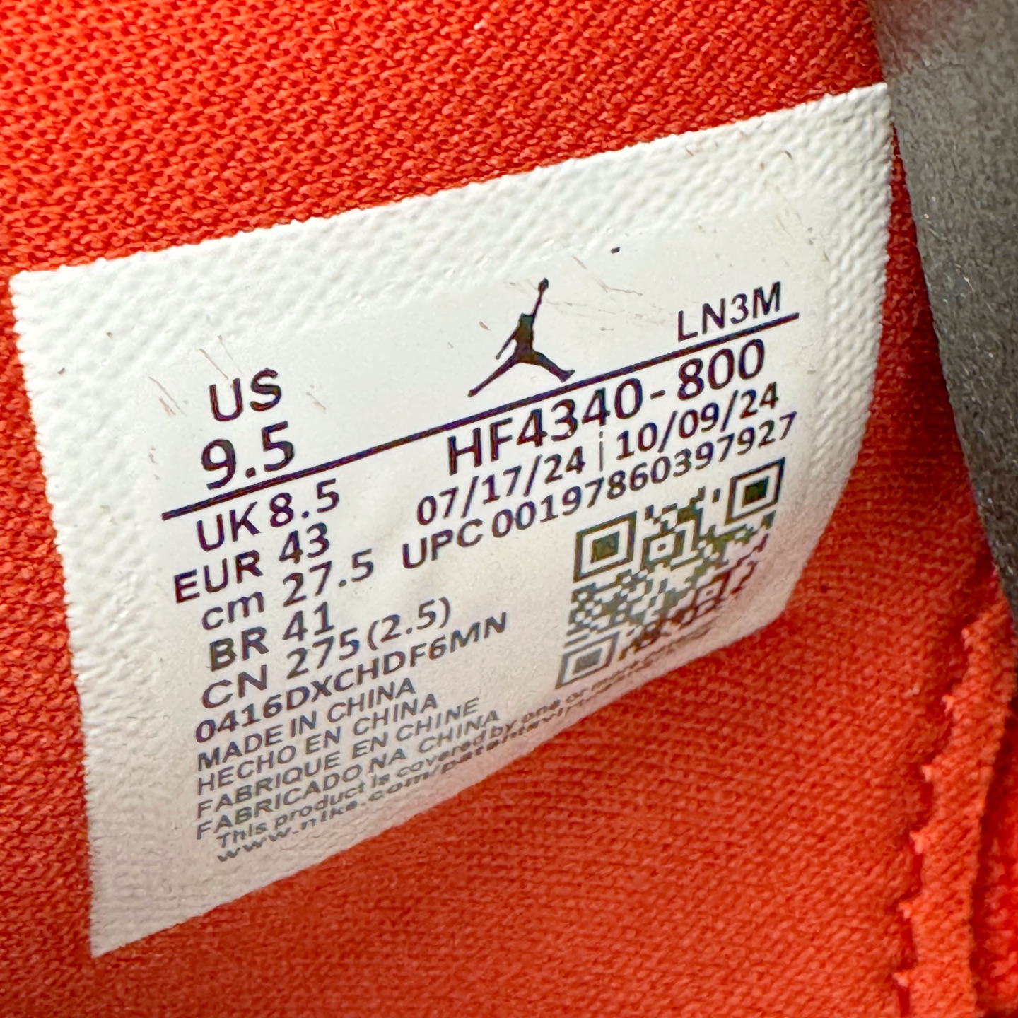 图片[10]-＃K版纯原 Nigel Sylvester x Air Jordan AJ4 “Brick by Brick” 联名红砖 货号：HF4340-800 全新升级改良 原鞋原楦原纸板同源开发 完美呈现乔4的版型 内侧正确双色网格 还原细节 原厂皮料 正确气垫颜色 正确网格工艺 正确拉帮工艺 全鞋原装材料制作 原档案原模具打造 支持全方位与正品对比 尺码：40 40.5 41 42 42.5 43 44 44.5 45 46 47.5-选品中心