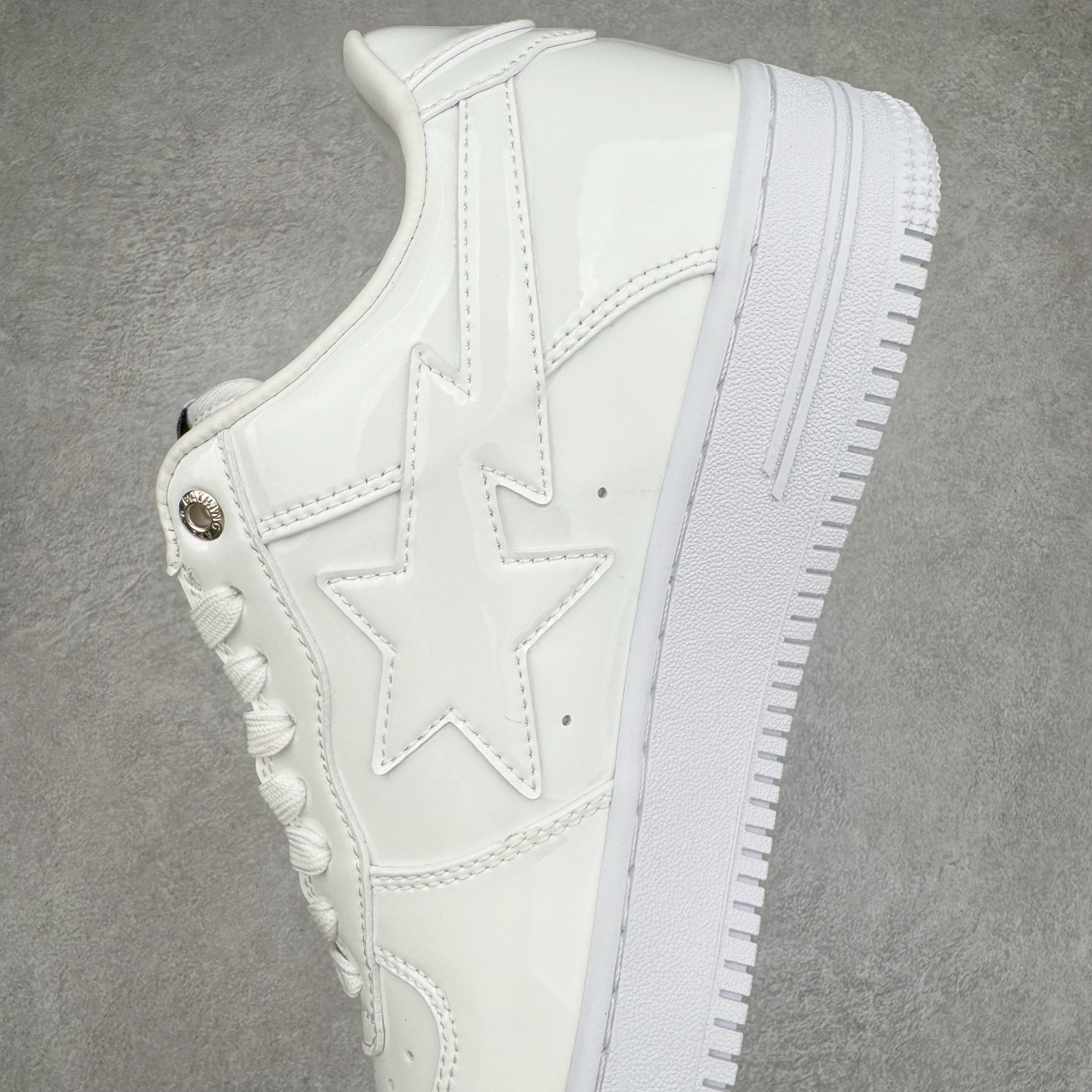 ＃纯原福利‼️
Bape Sta To Low 明星同款 猿人头经典漆皮低帮运动休闲板鞋 全套原纸板楦头
