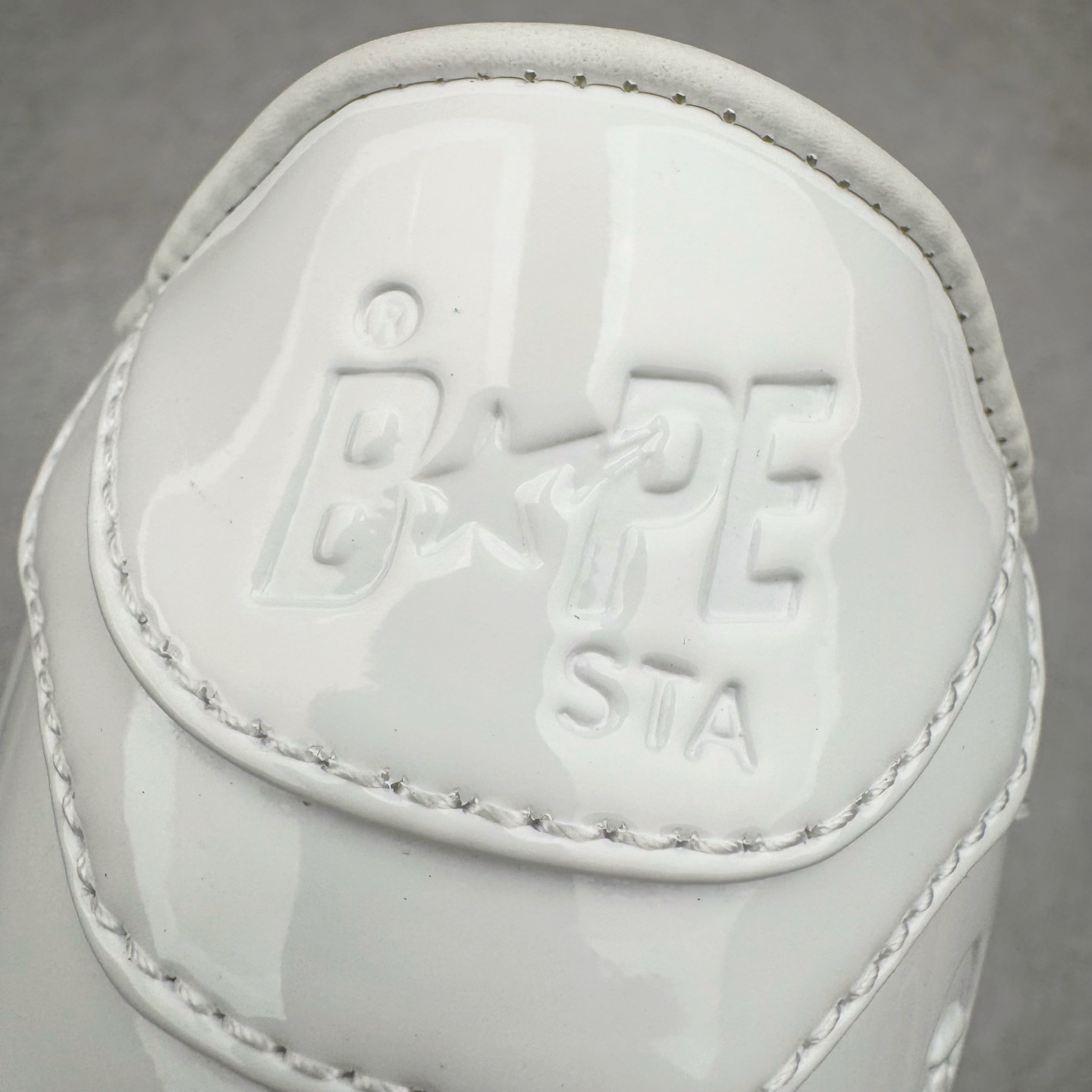＃纯原福利‼️
Bape Sta To Low 明星同款 猿人头经典漆皮低帮运动休闲板鞋 全套原纸板楦头